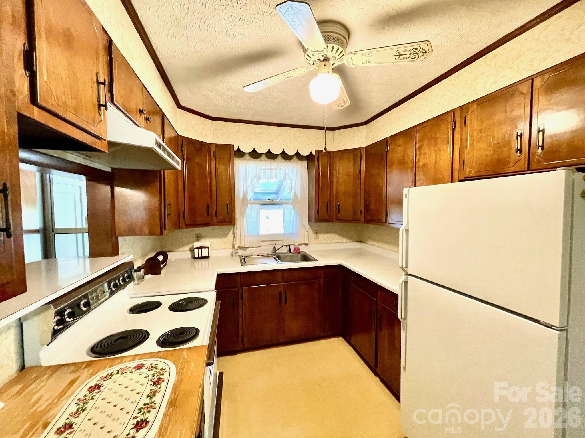 213 N Park Lane Property Photo 19