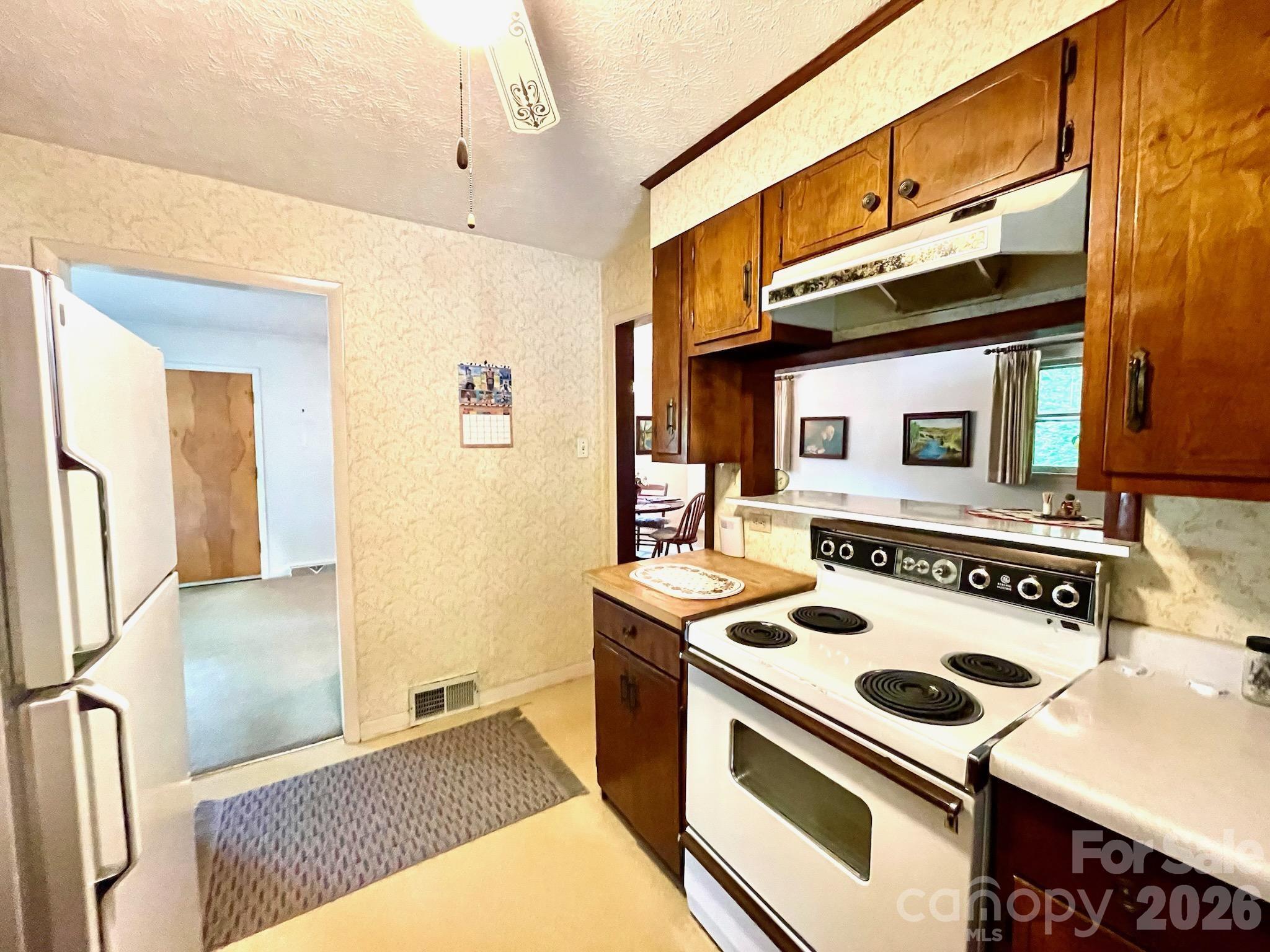 213 N Park Lane Property Photo 20