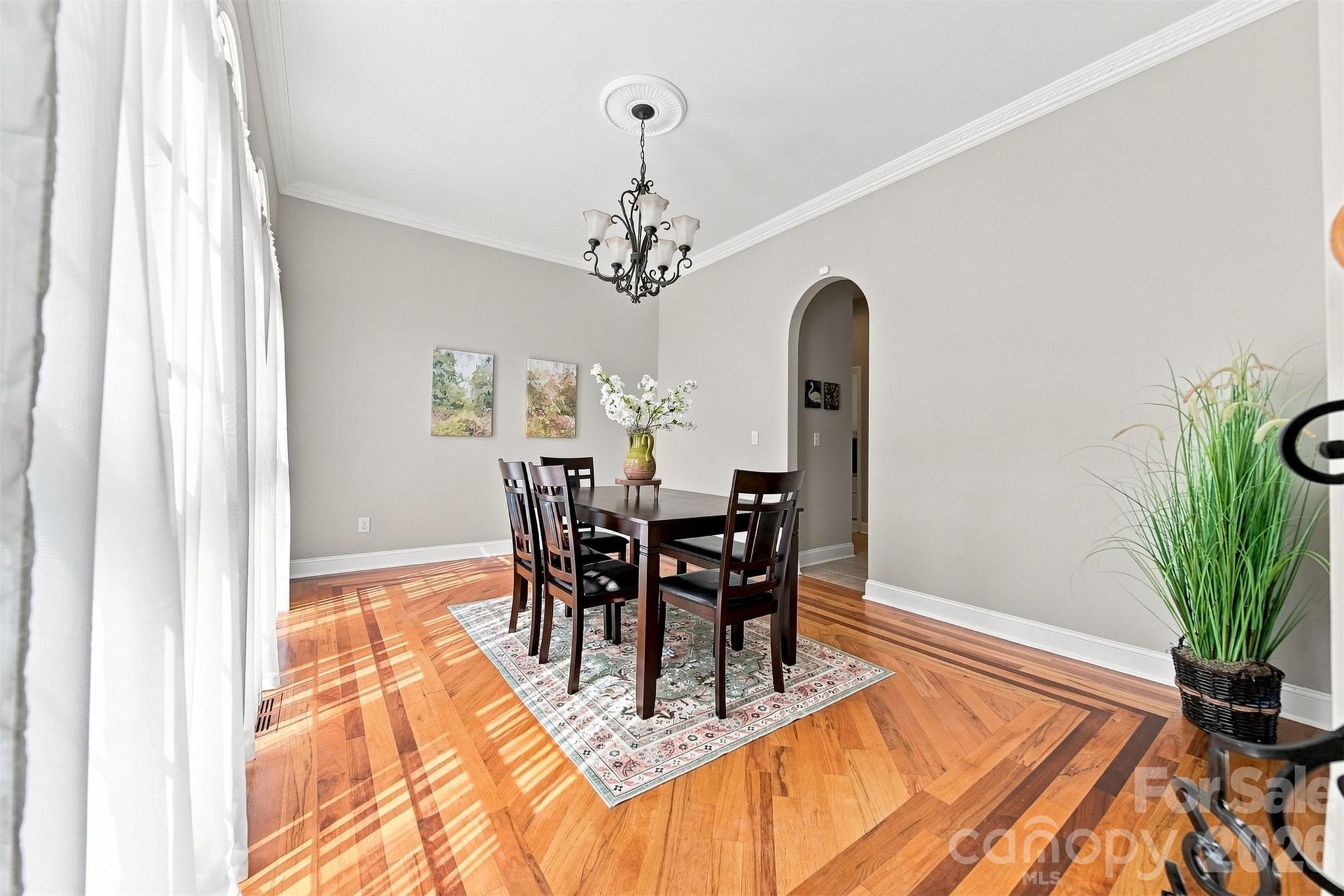 381 Lake Forest Drive Property Photo 10
