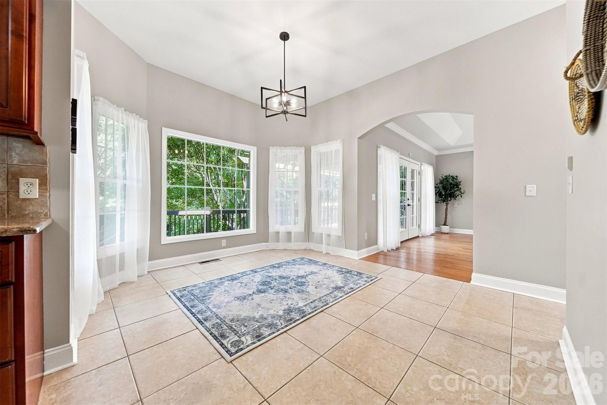381 Lake Forest Drive Property Photo 15