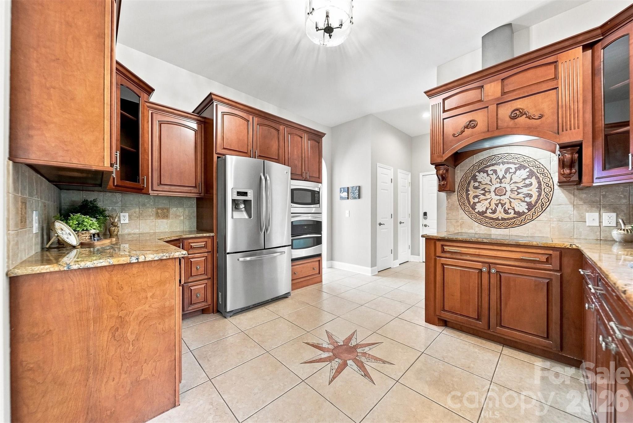 381 Lake Forest Drive Property Photo 17