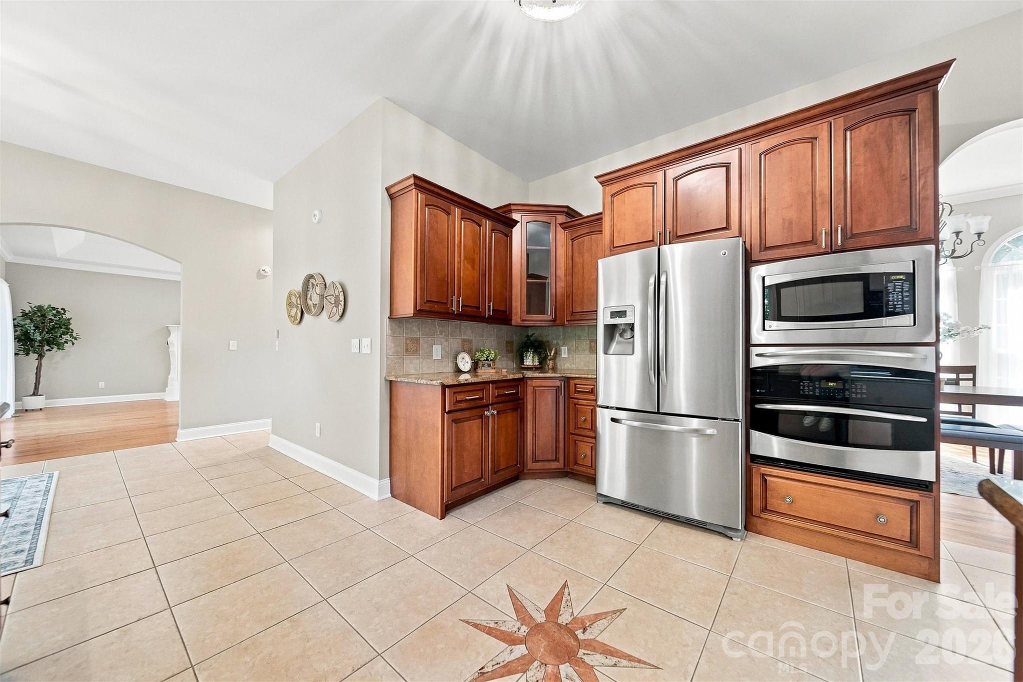 381 Lake Forest Drive Property Photo 21