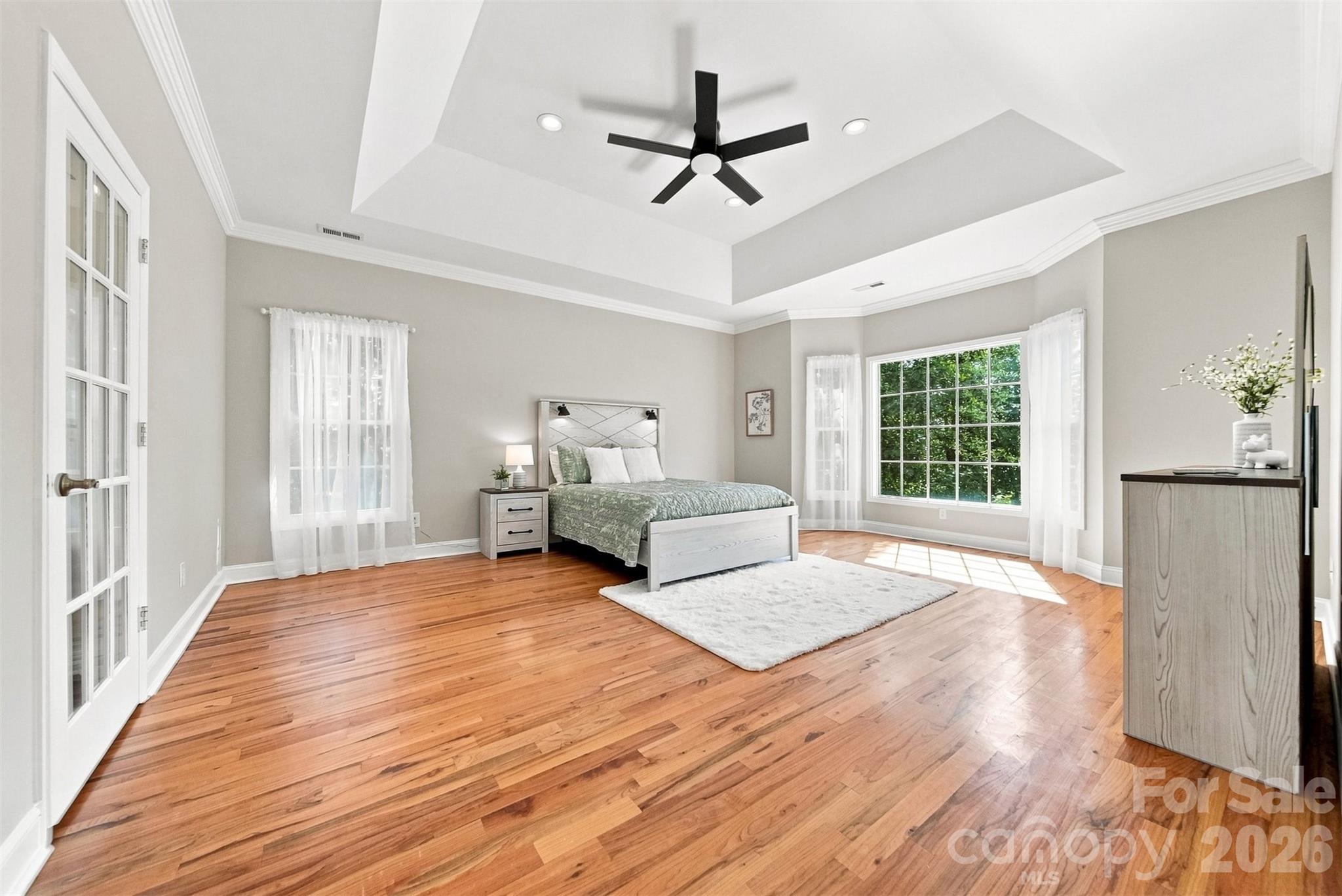 381 Lake Forest Drive Property Photo 24