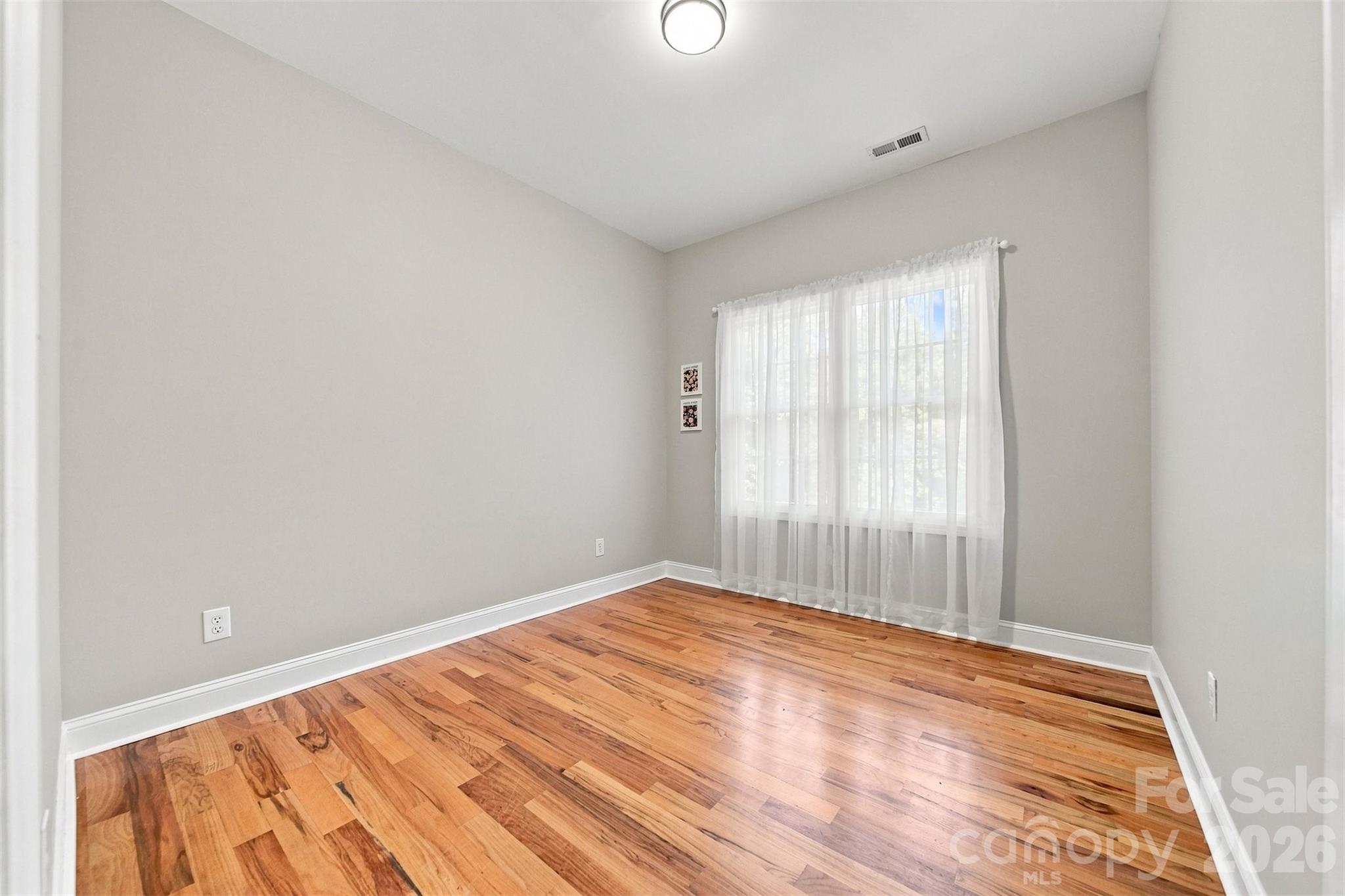 381 Lake Forest Drive Property Photo 31
