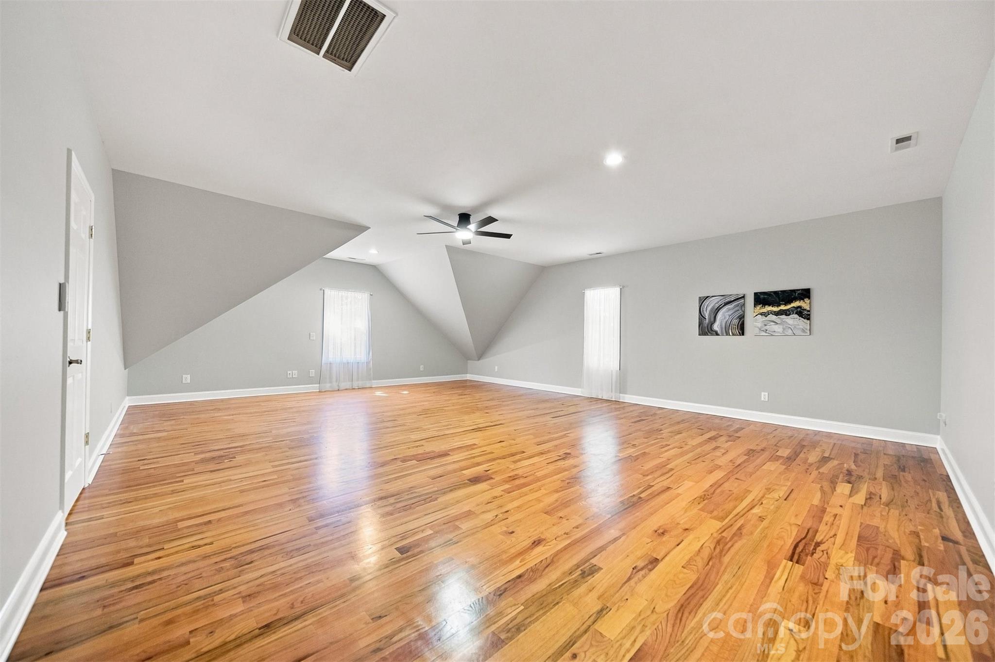 381 Lake Forest Drive Property Photo 32
