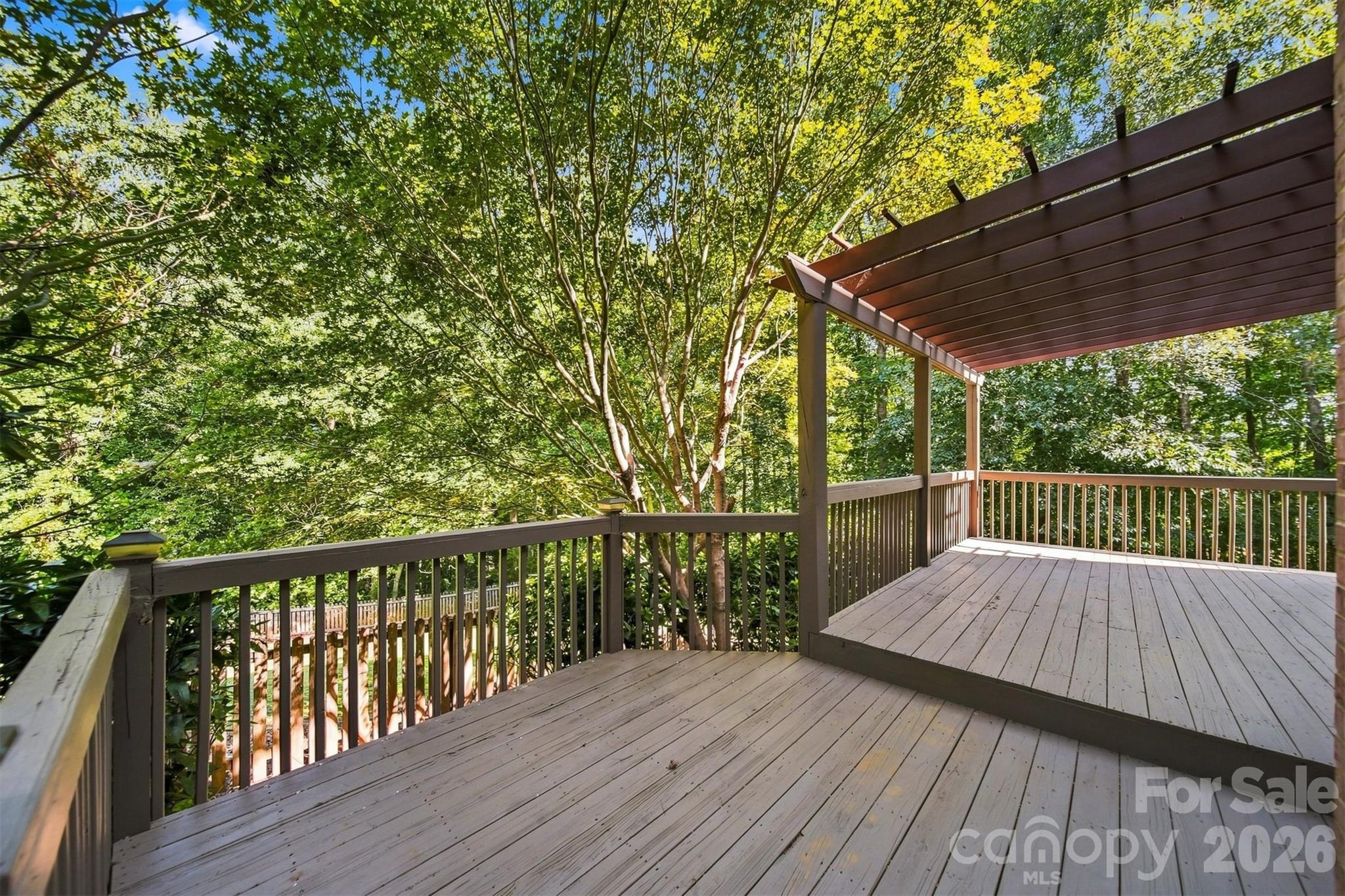 381 Lake Forest Drive Property Photo 35