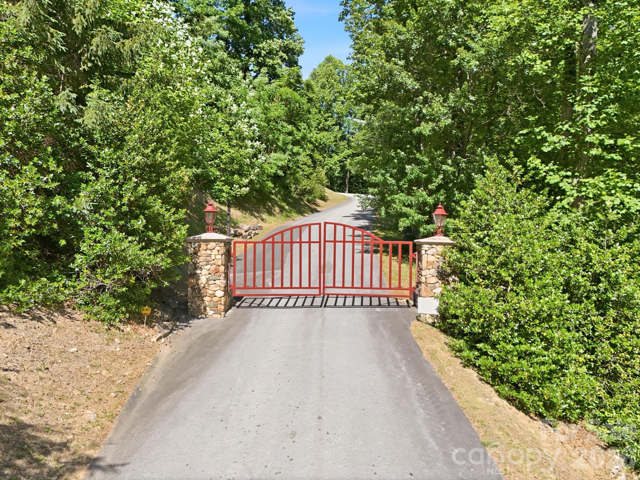 99999 Cliffledge Trail Property Photo 3