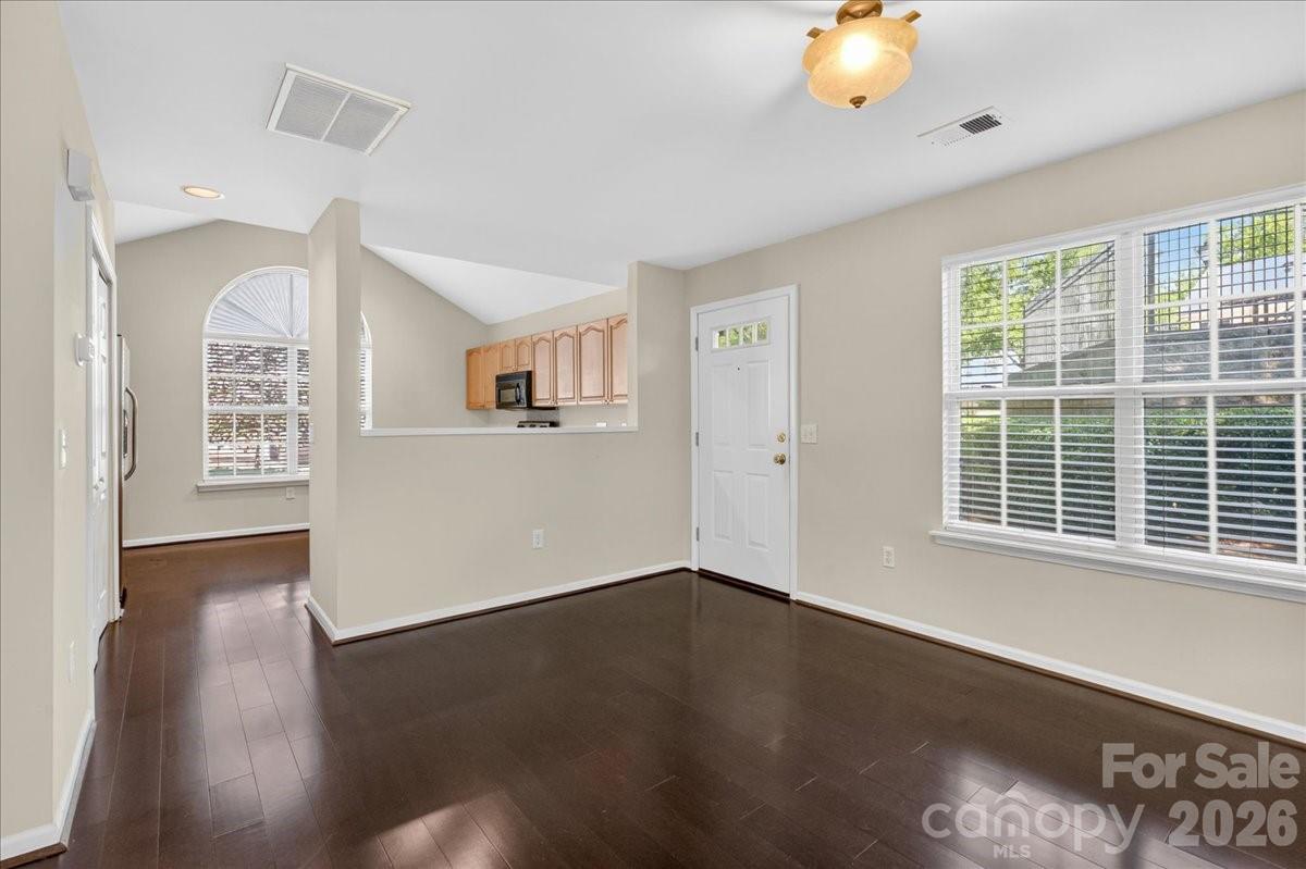 8935 Houston Ridge Road Property Photo 4