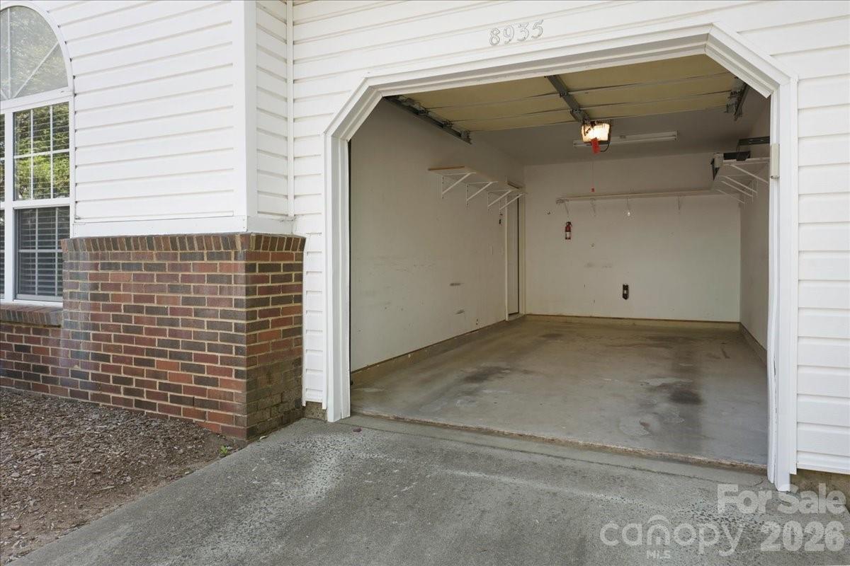 8935 Houston Ridge Road Property Photo 29