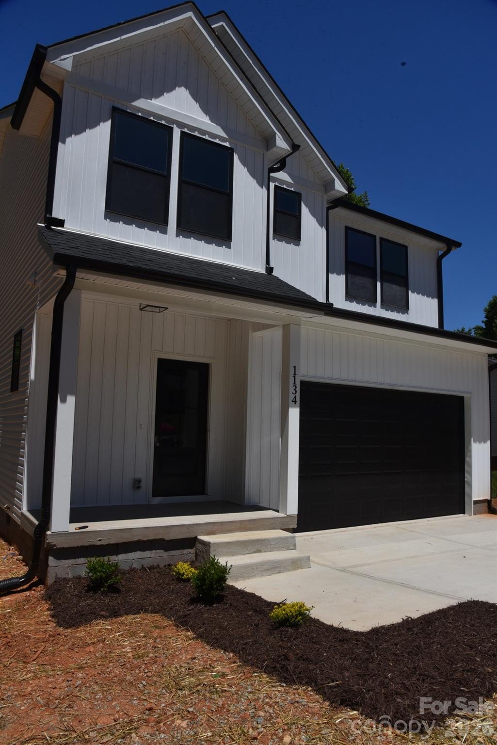 1134 Lyndsey Brooke Court Property Photo 3