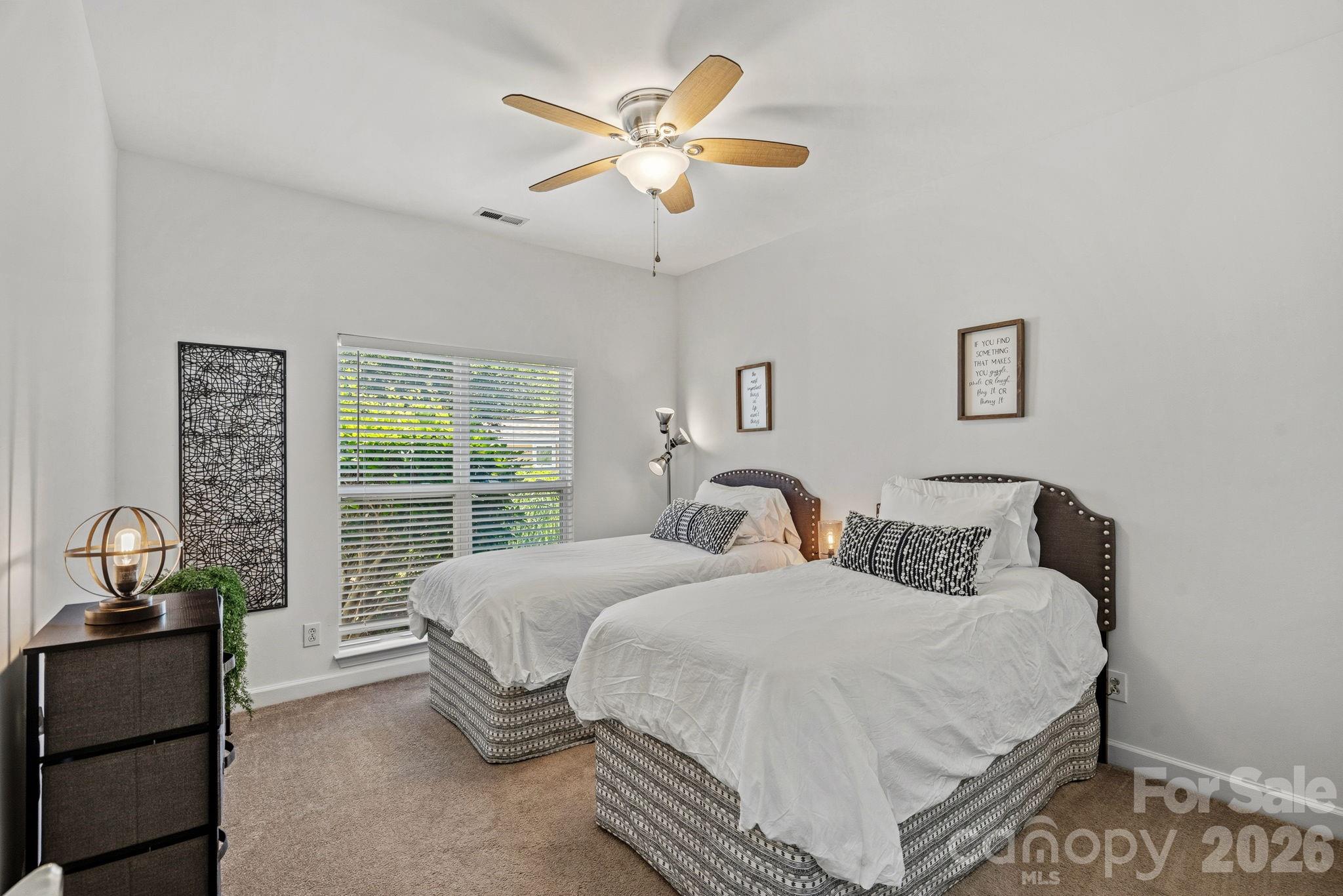 18609 Harborside Drive Property Photo 8