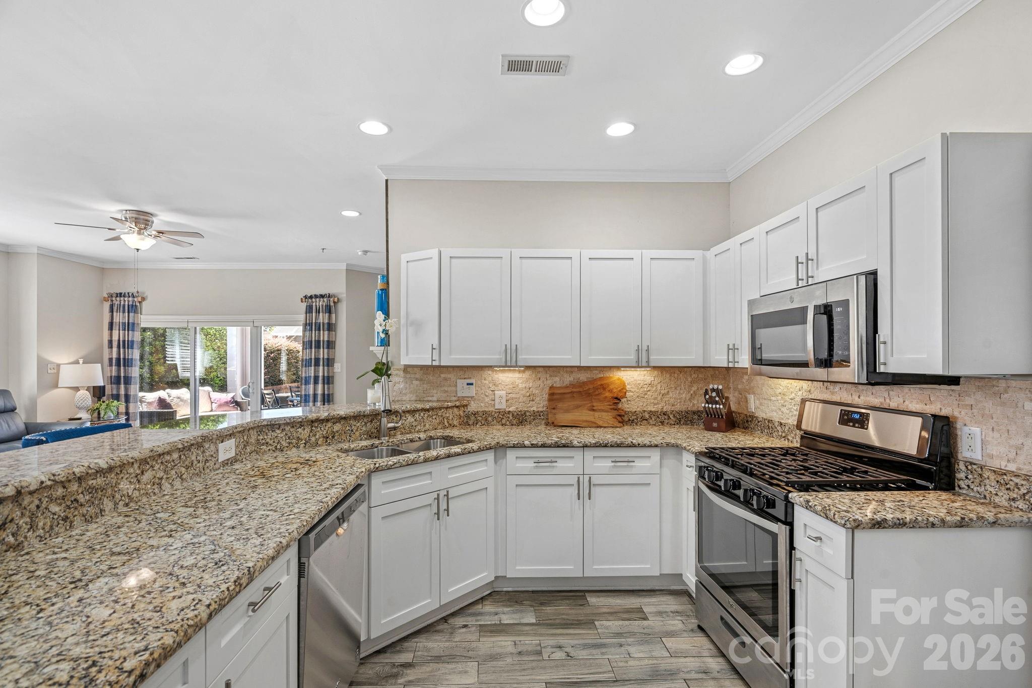 18609 Harborside Drive Property Photo 28