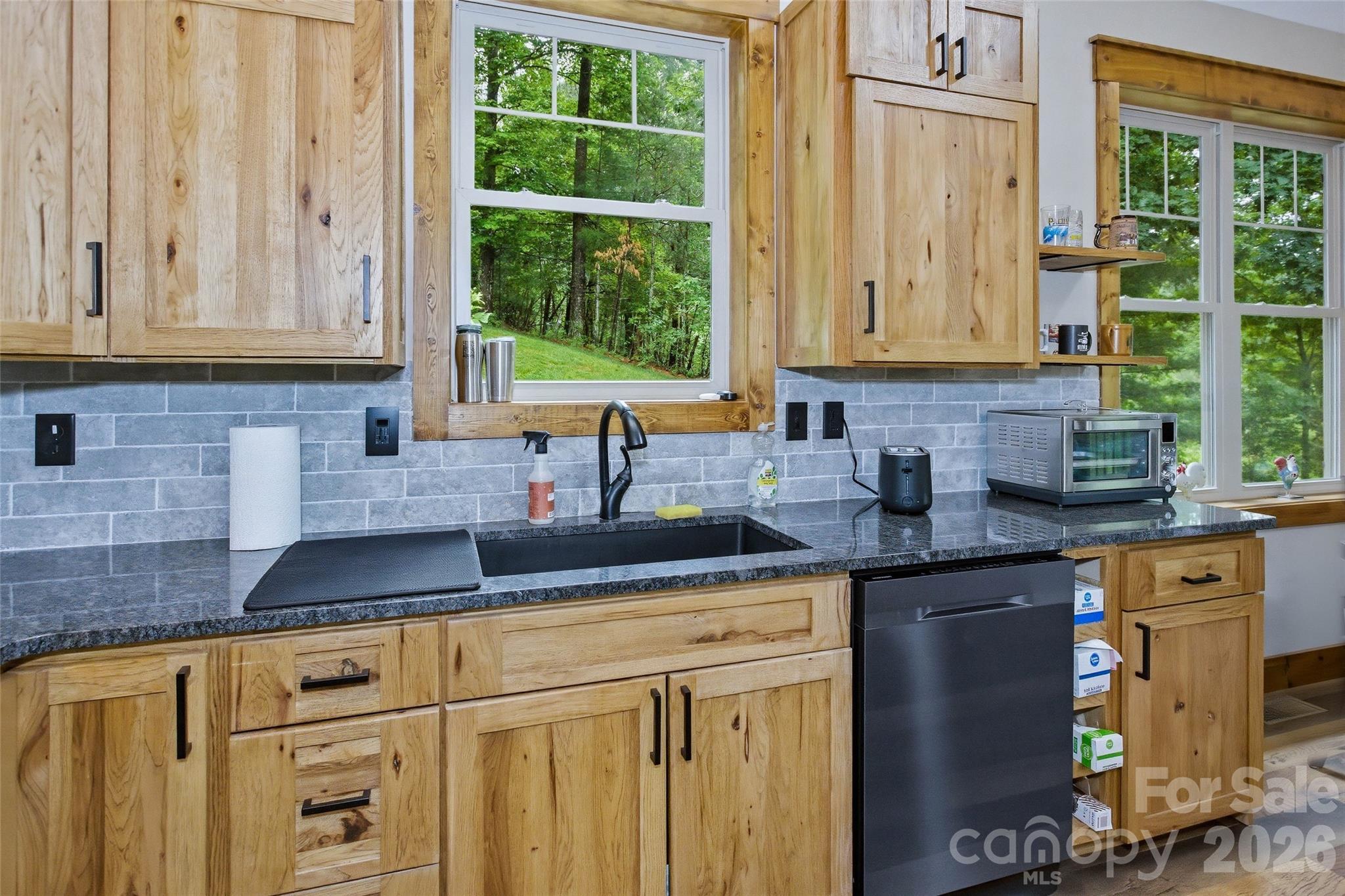 211 Wimbledon Court Property Photo 12