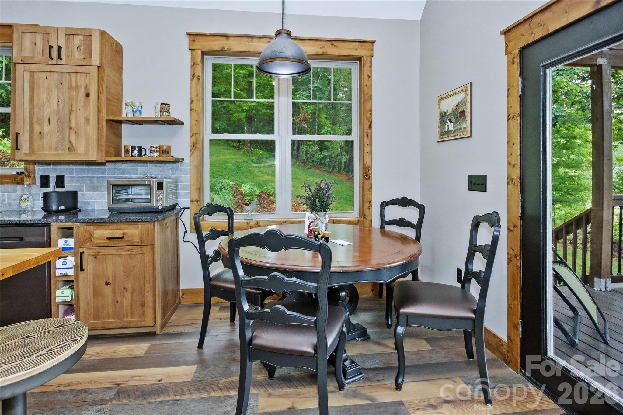 211 Wimbledon Court Property Photo 15