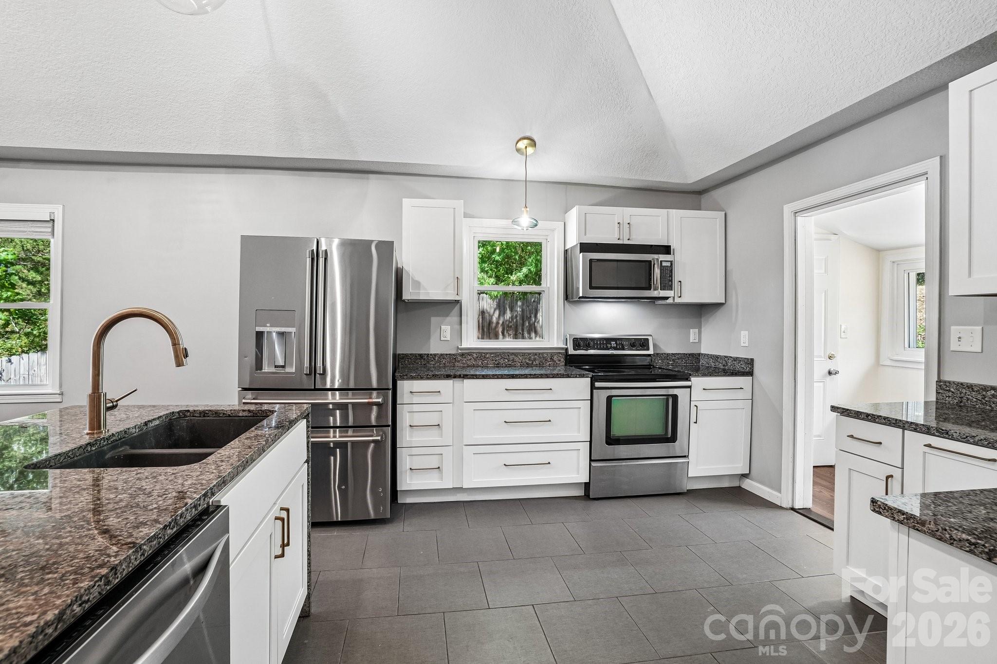 3 View Street Property Photo 10