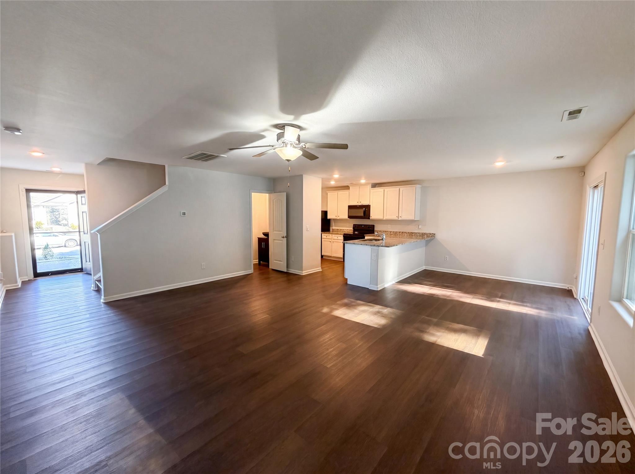 330 Waterstone Drive Property Photo 3