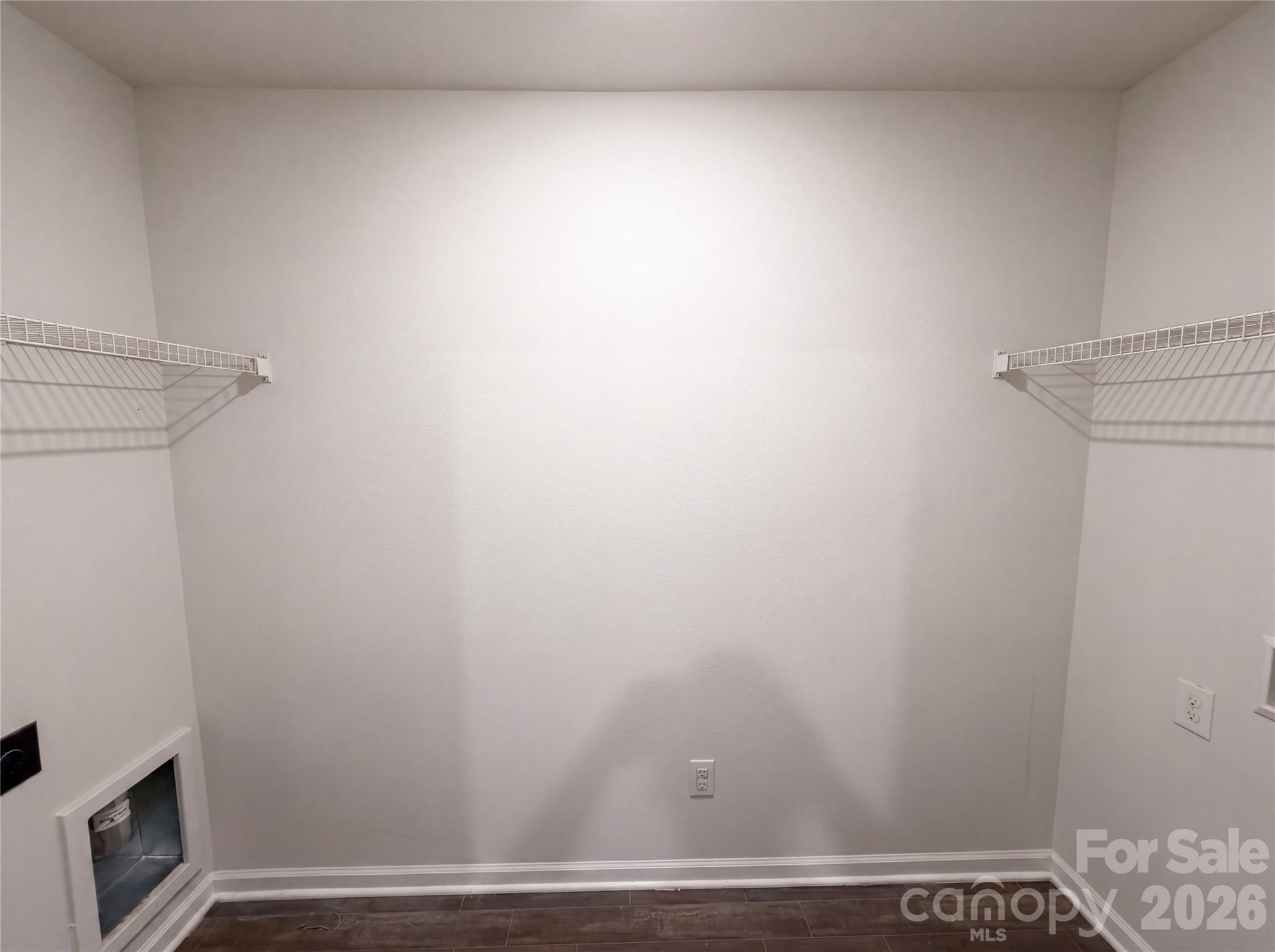 330 Waterstone Drive Property Photo 11