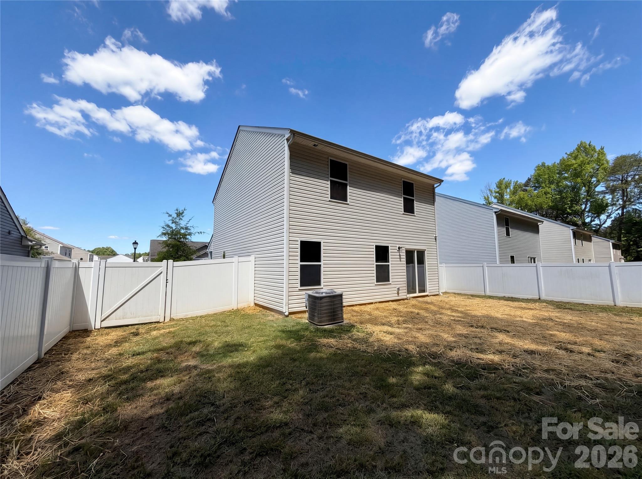330 Waterstone Drive Property Photo 18
