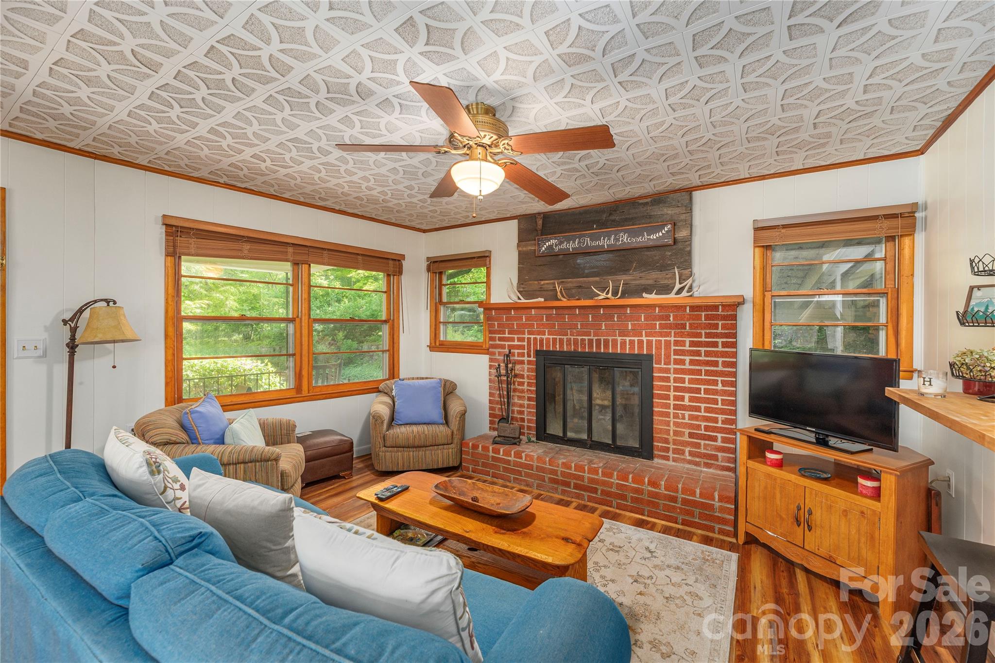 868 Cabin Flats Road Property Photo 3