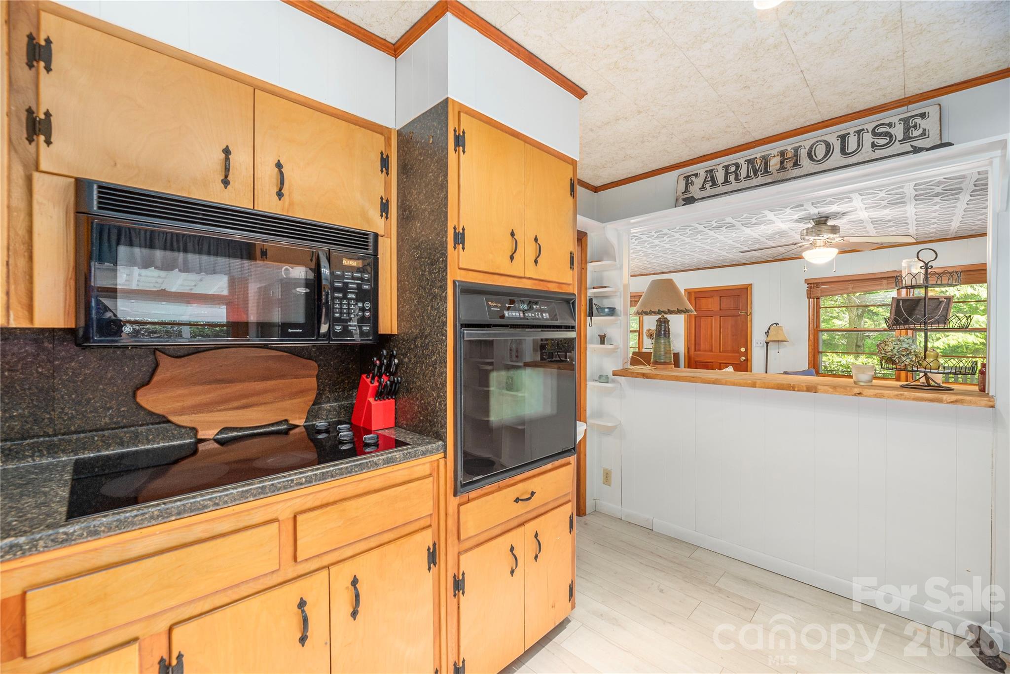 868 Cabin Flats Road Property Photo 6