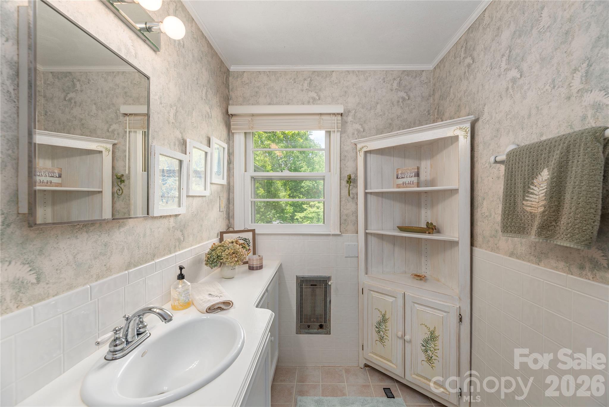868 Cabin Flats Road Property Photo 8