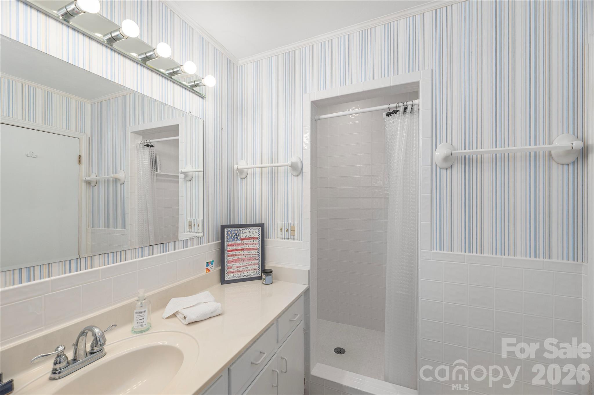 868 Cabin Flats Road Property Photo 11