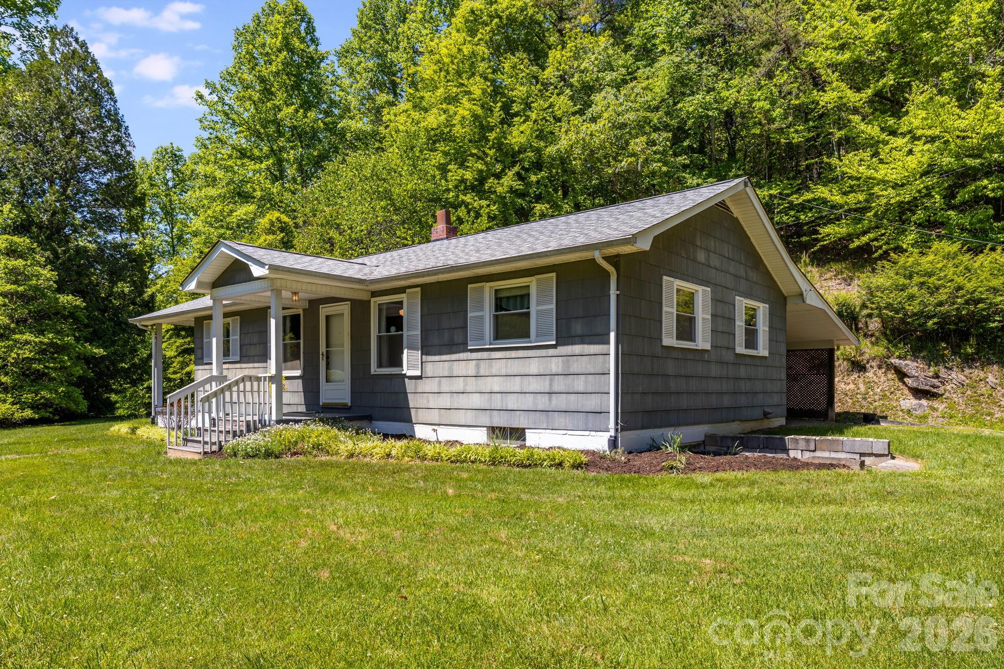 1111 Ammons Branch Road Property Photo 3