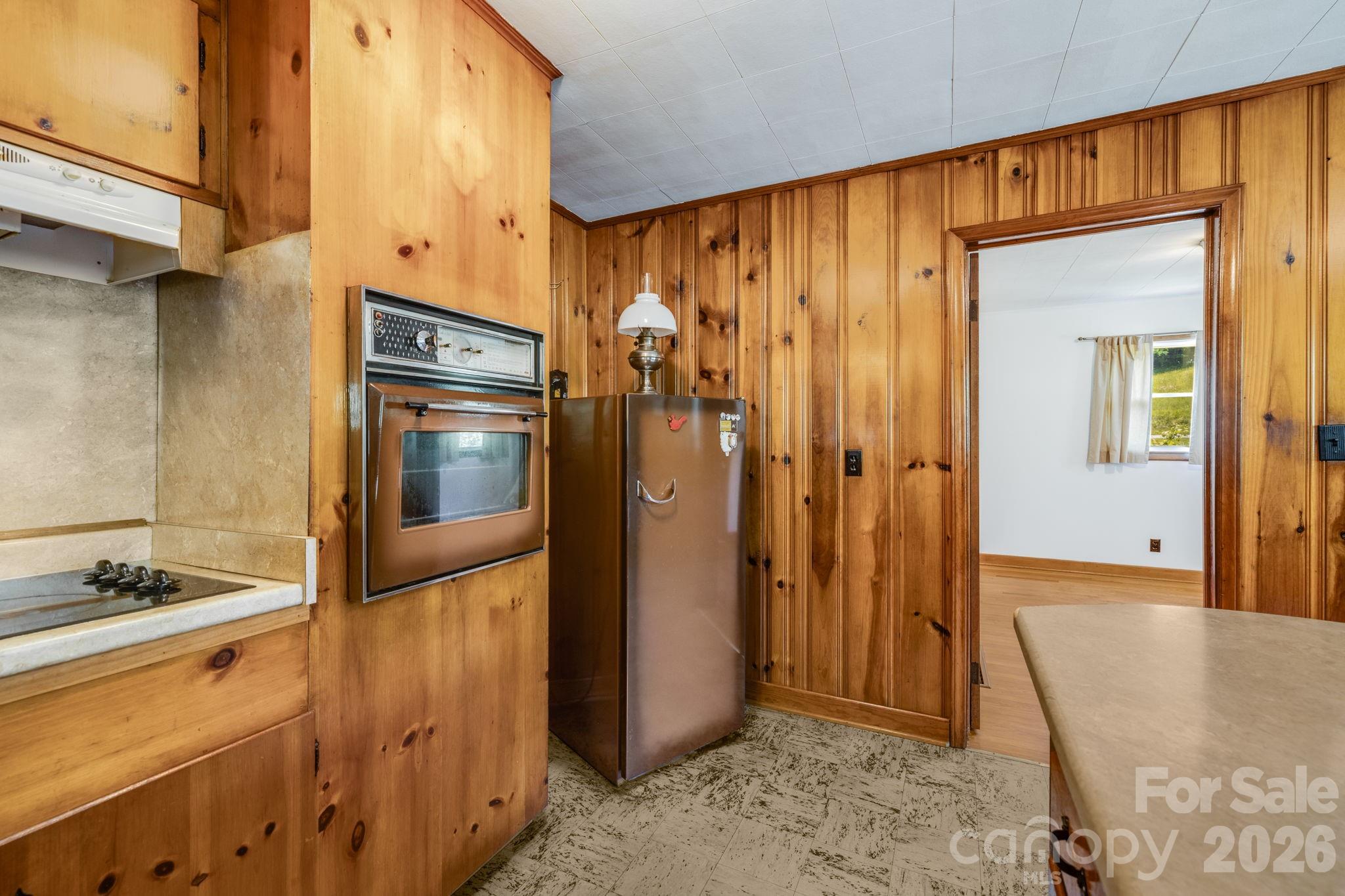 1111 Ammons Branch Road Property Photo 9