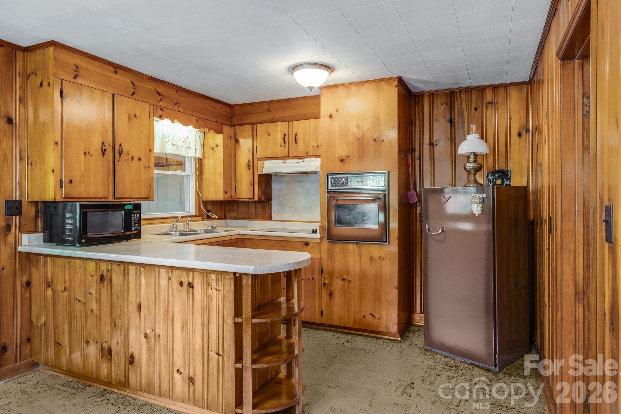1111 Ammons Branch Road Property Photo 10