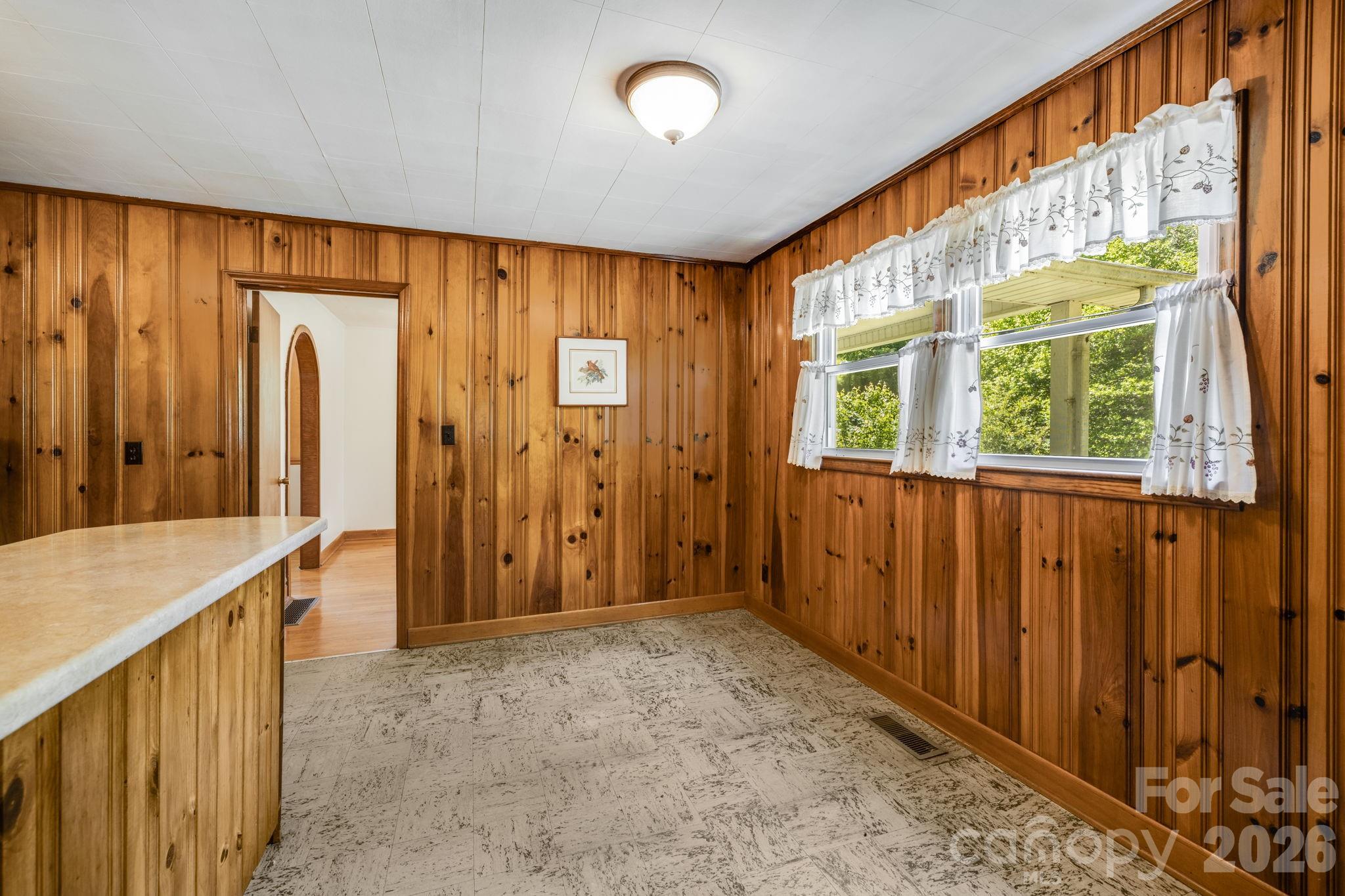 1111 Ammons Branch Road Property Photo 11