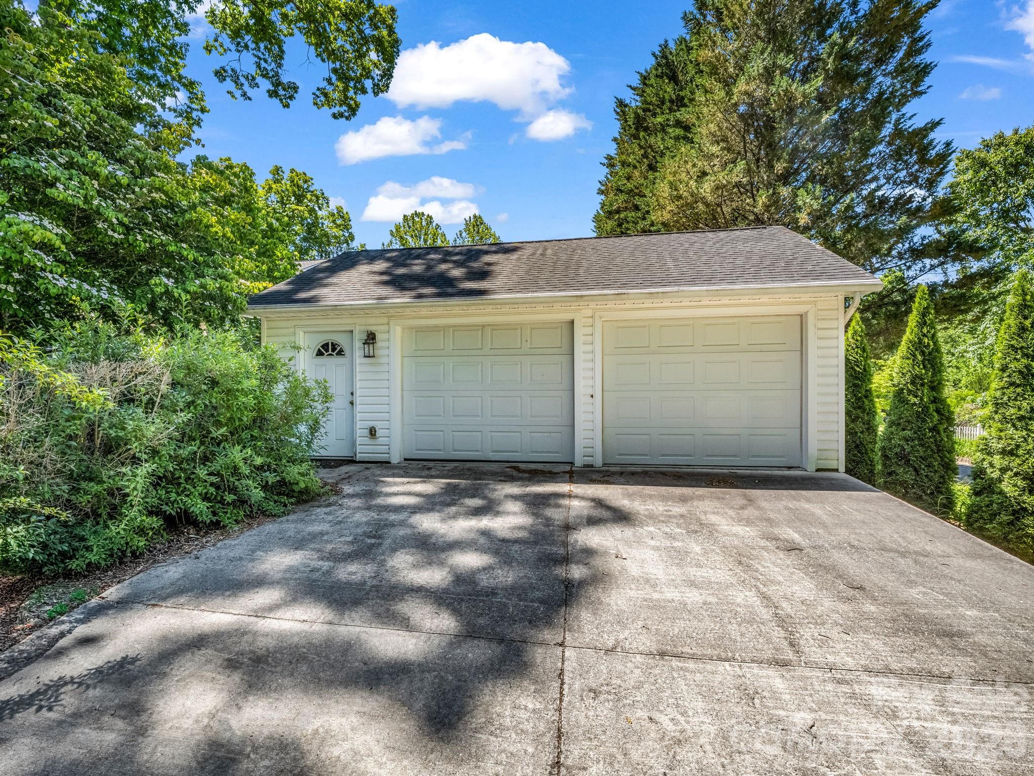 536 Maple Street Property Photo 10