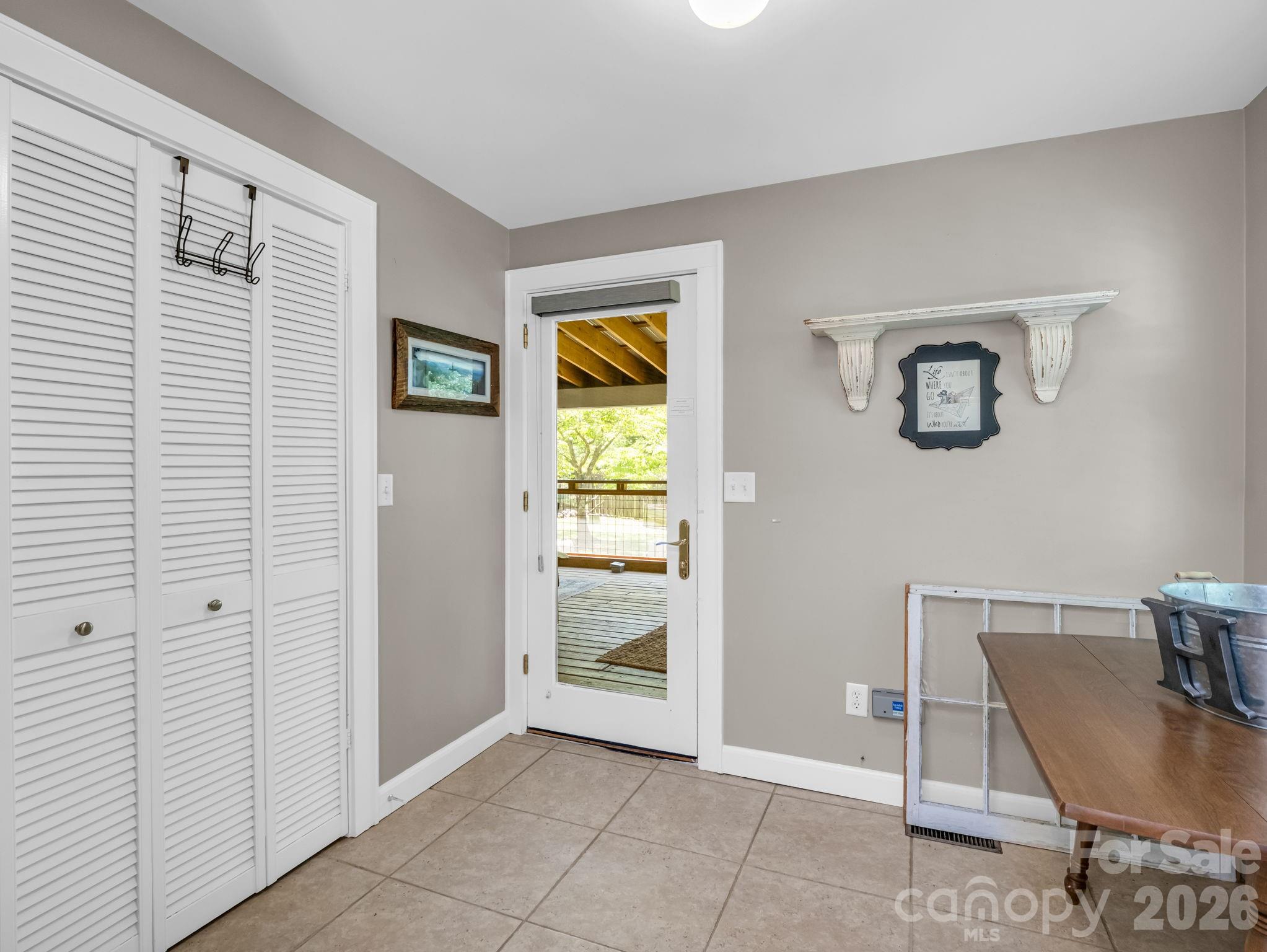 536 Maple Street Property Photo 36