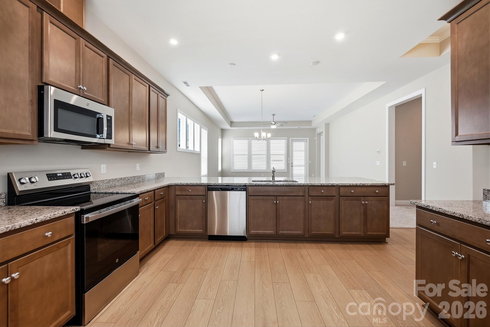 1009 Ballyfin Way Property Photo 8