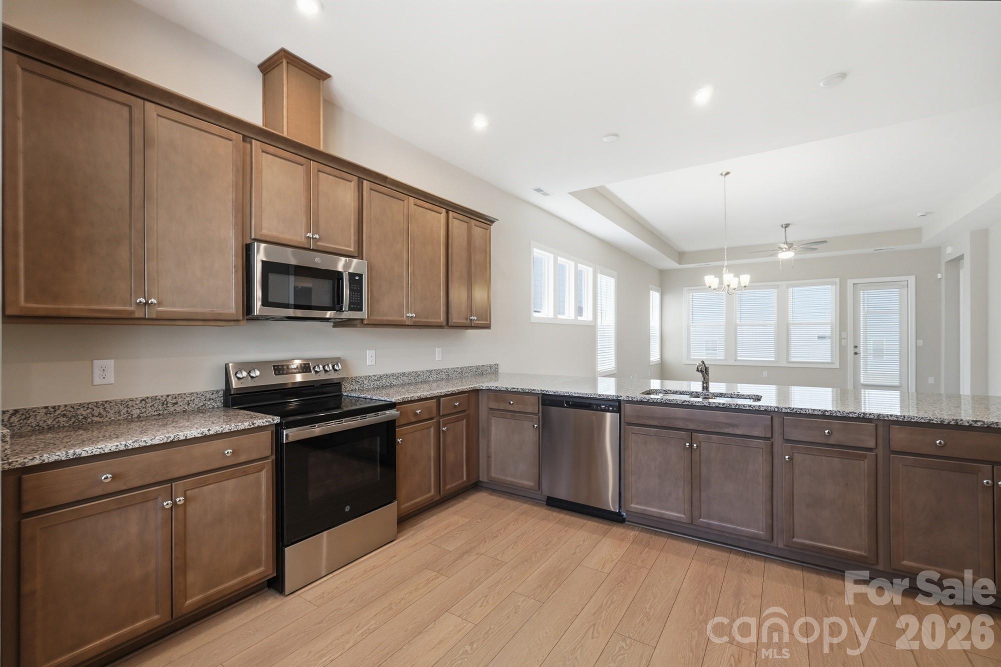 1009 Ballyfin Way Property Photo 10