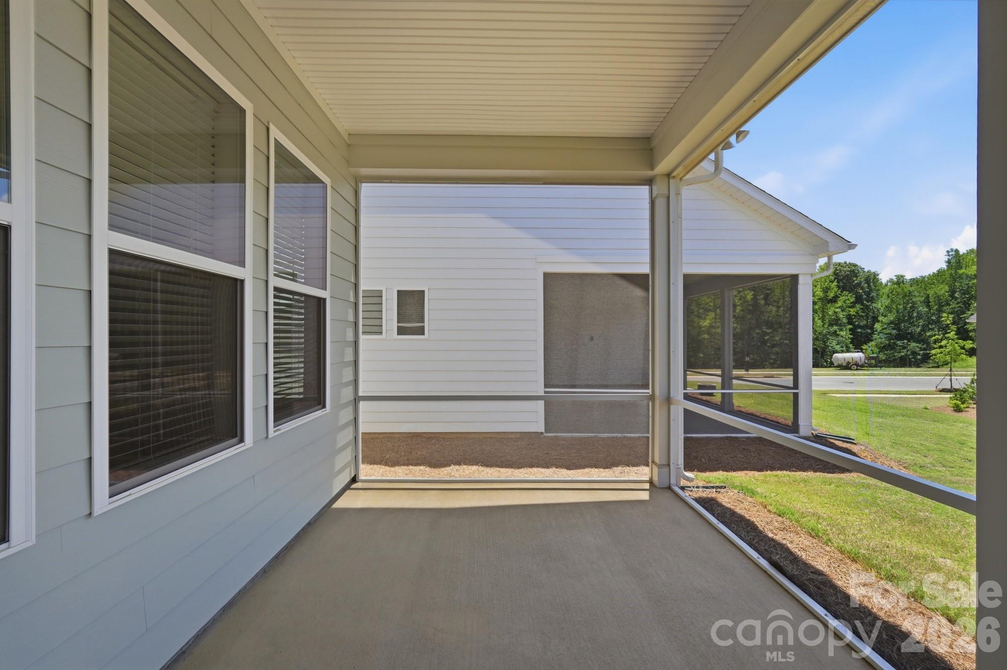 1009 Ballyfin Way Property Photo 13