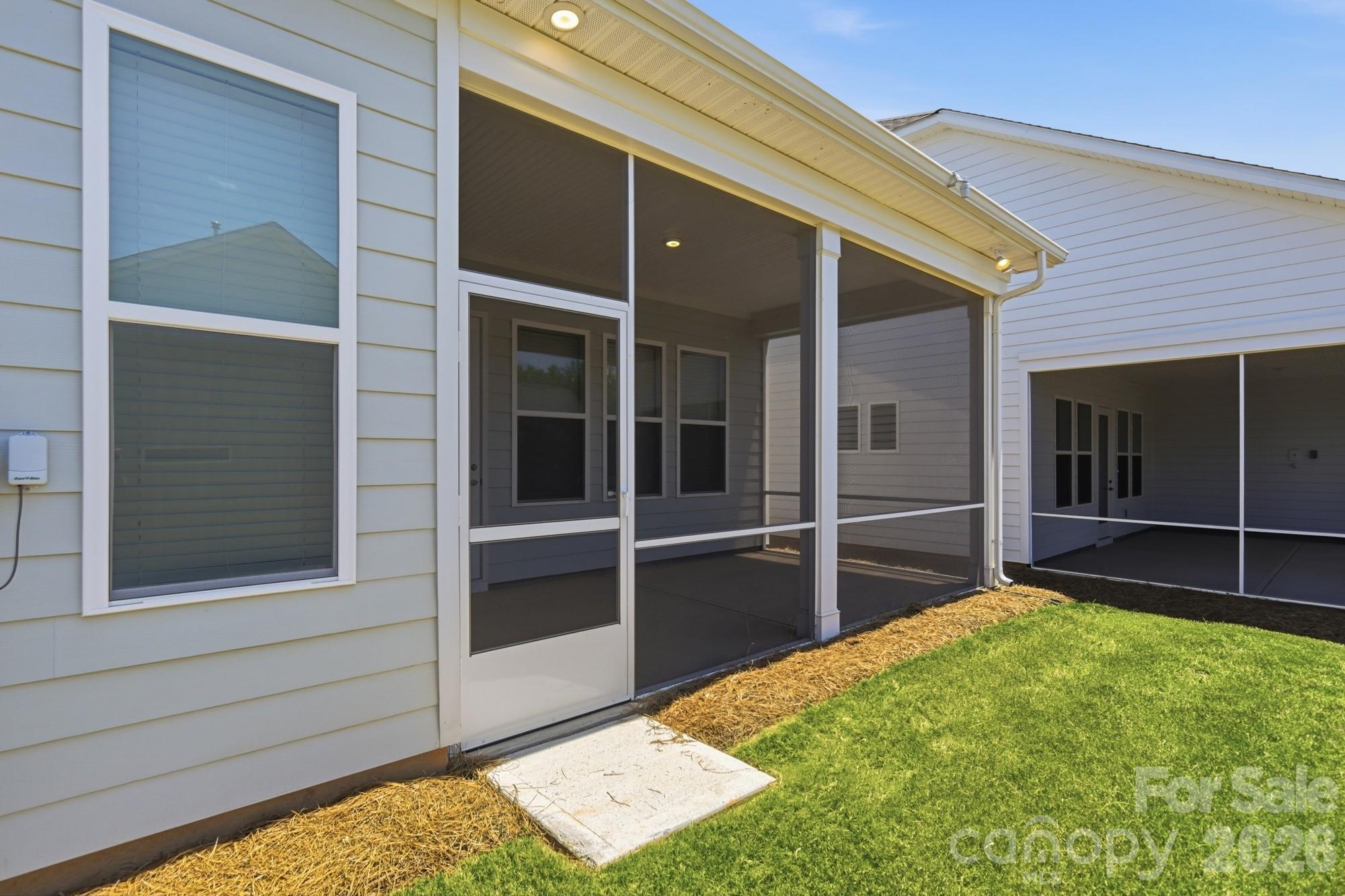 1009 Ballyfin Way Property Photo 16