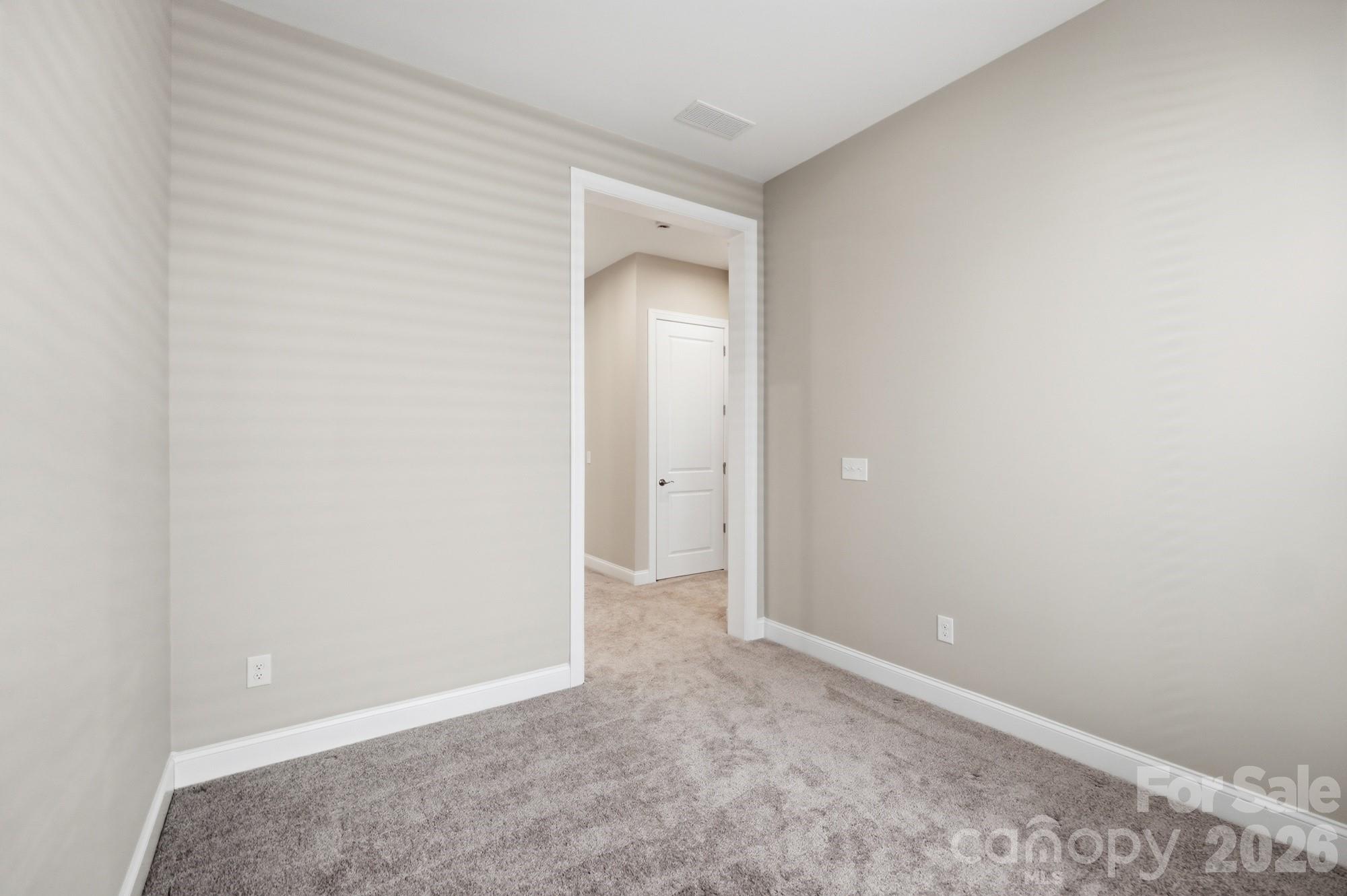 1009 Ballyfin Way Property Photo 35