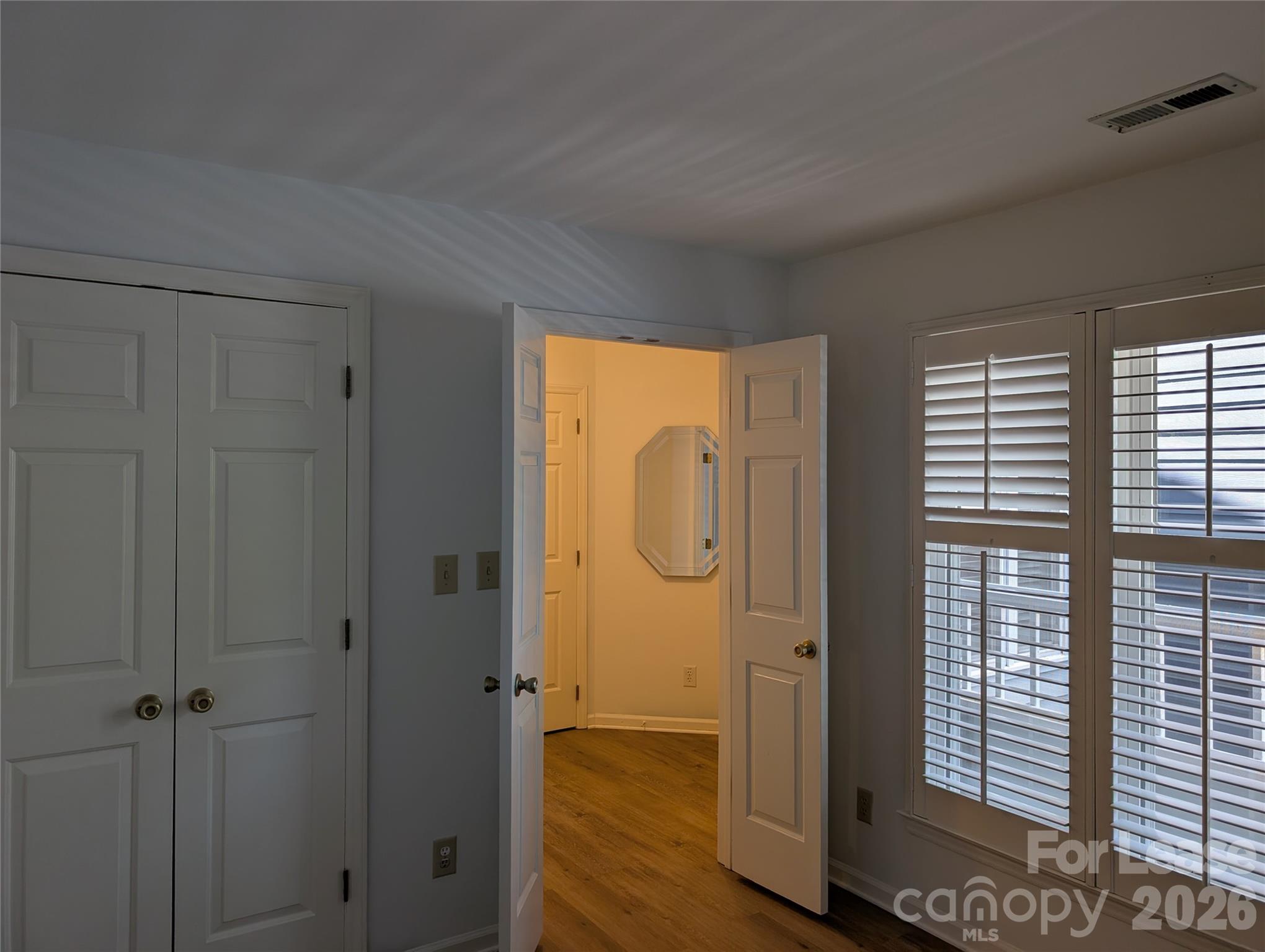 350 Northwest Drive Property Photo 11