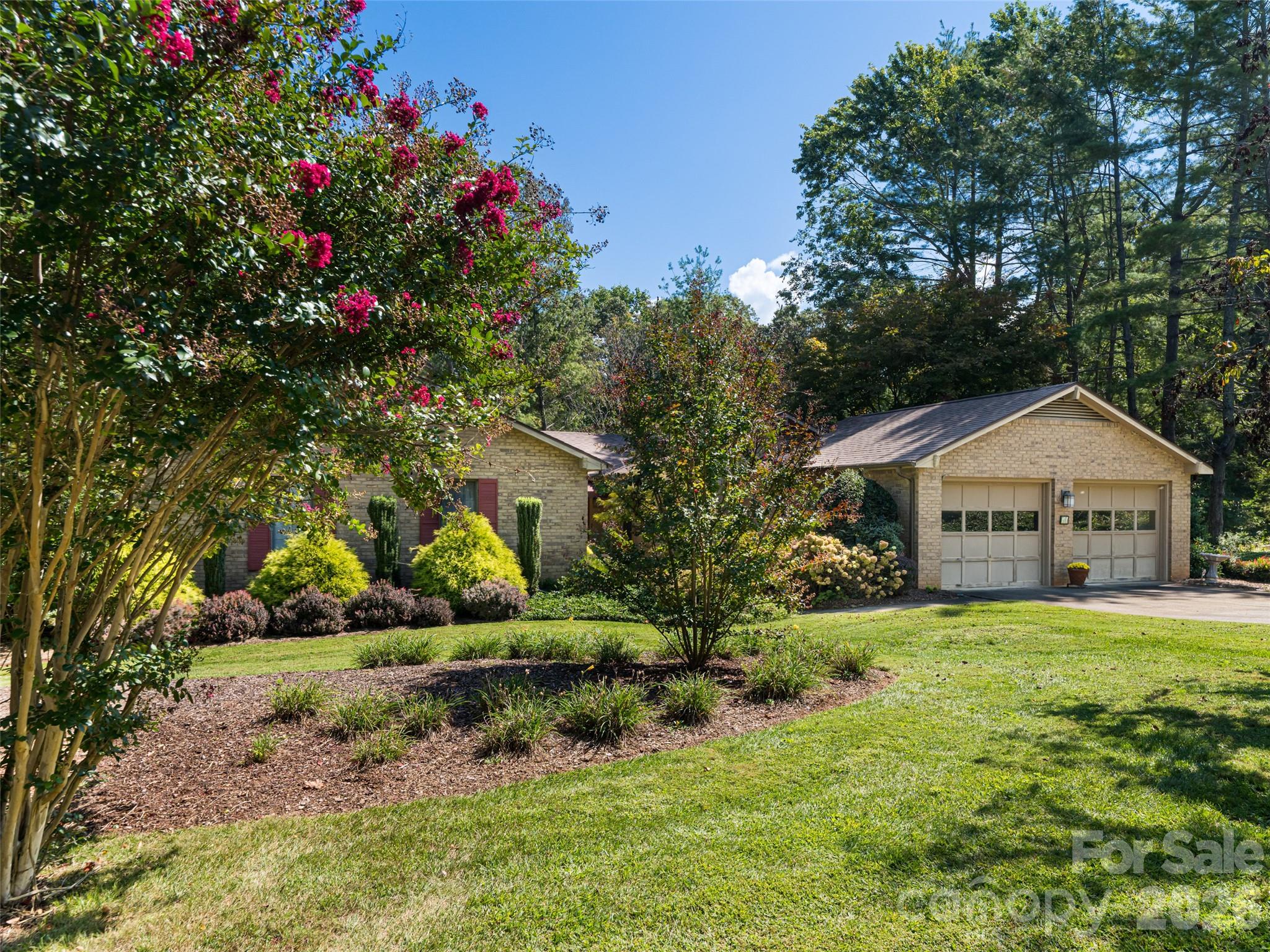 40 Applecross Road Property Photo 1