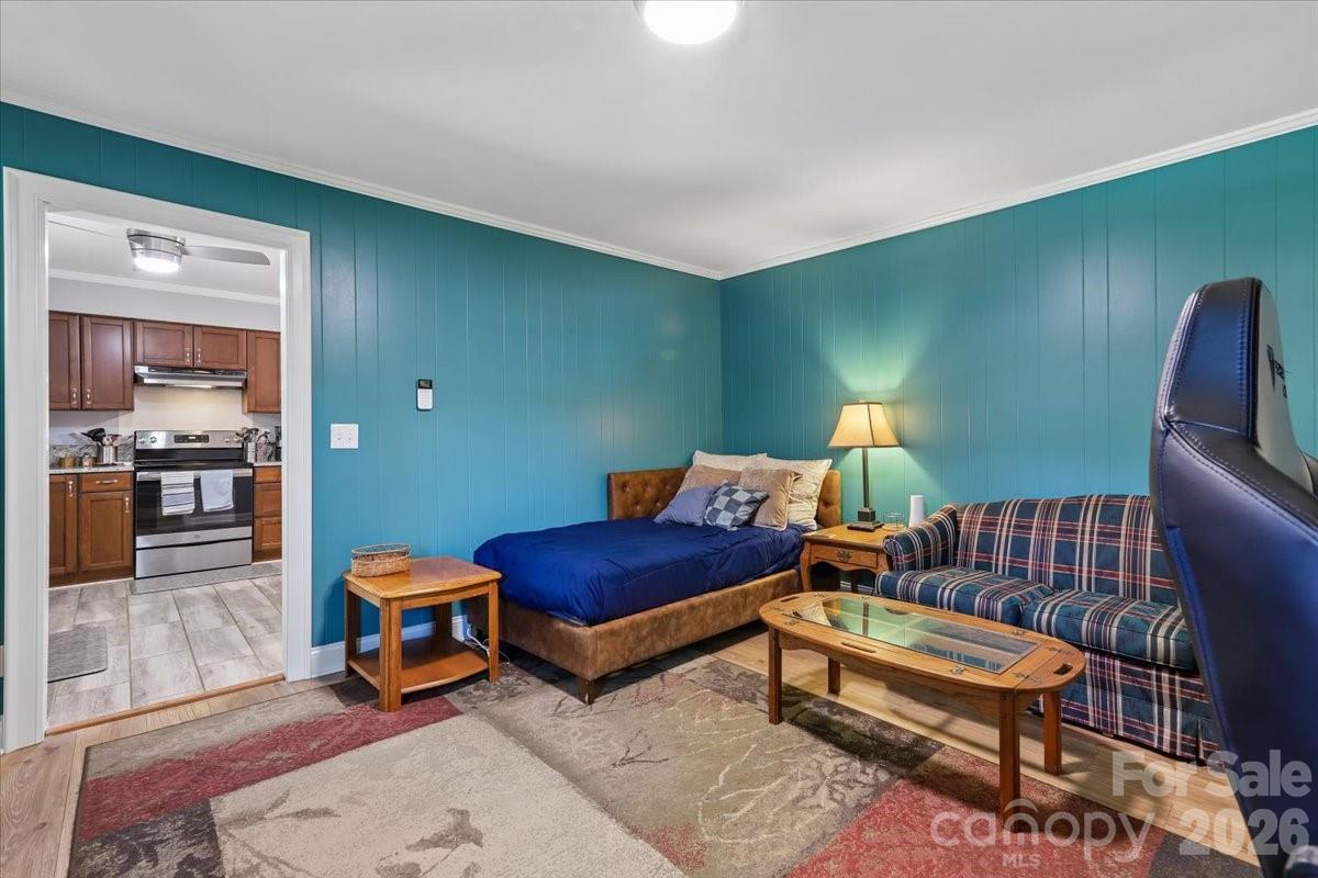 13507 Four Oaks Lane Property Photo 14