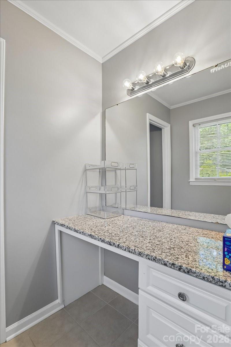 13507 Four Oaks Lane Property Photo 23