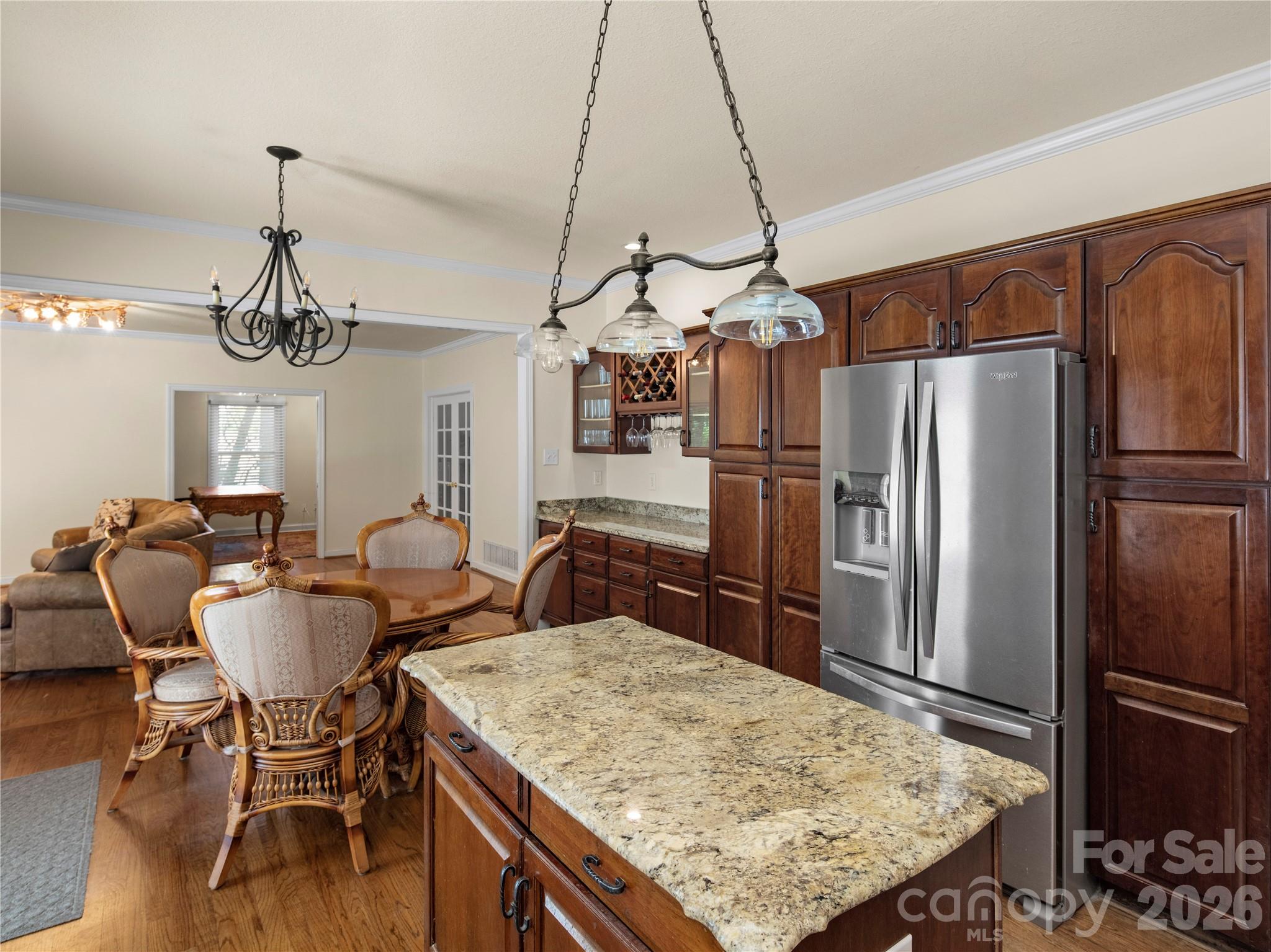 105 Braeside Circle Property Photo 11