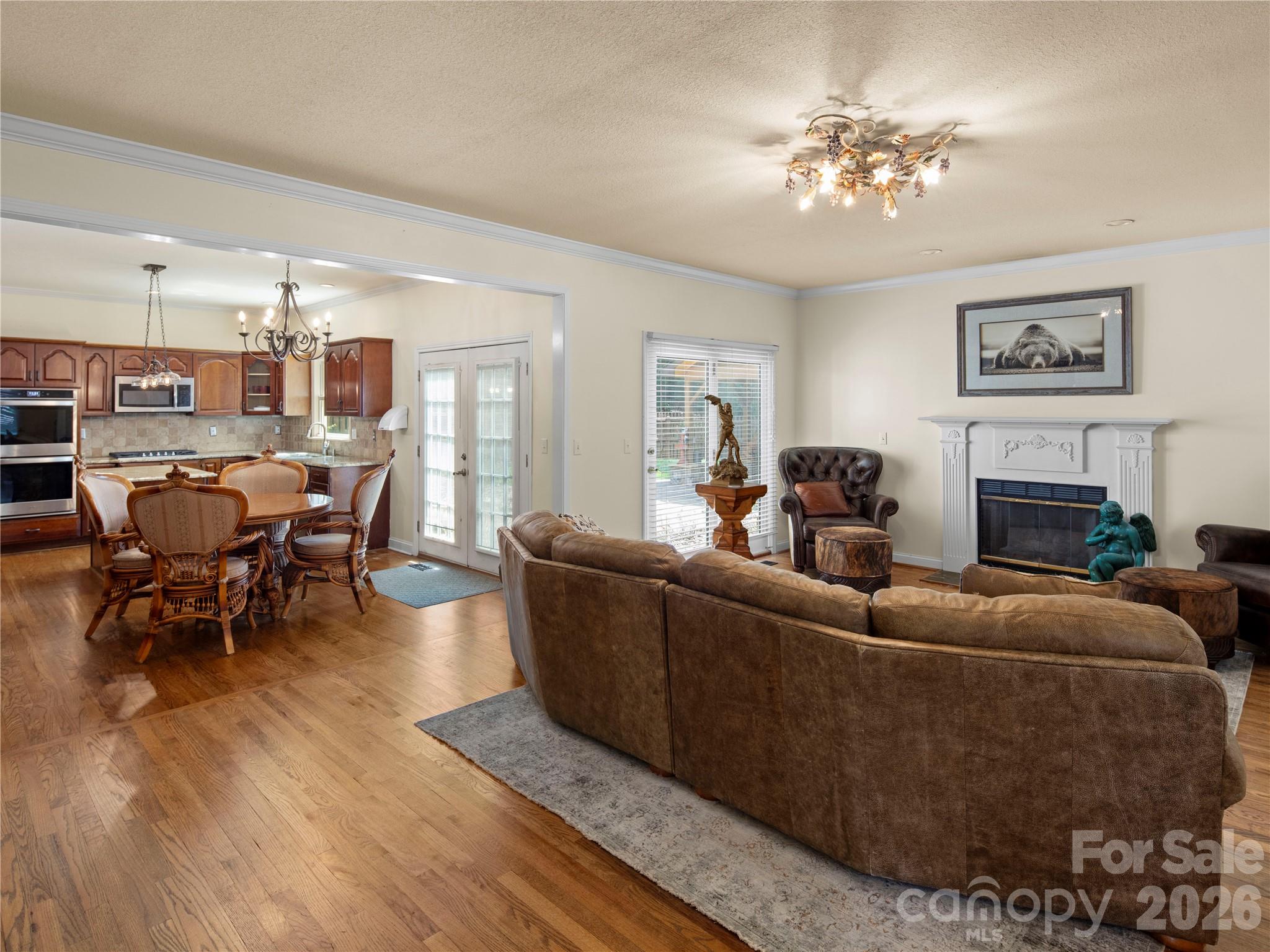 105 Braeside Circle Property Photo 14