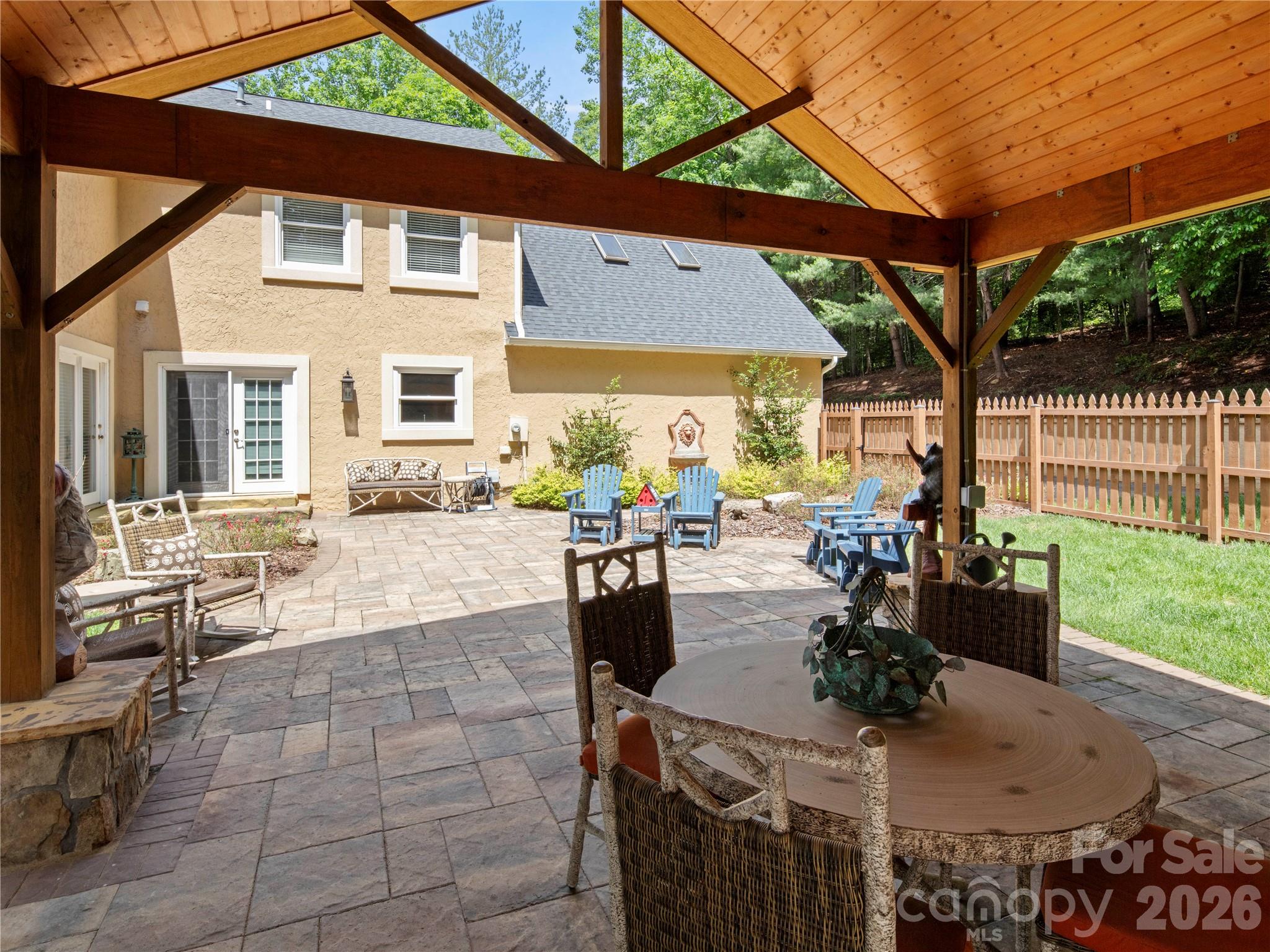 105 Braeside Circle Property Photo 35