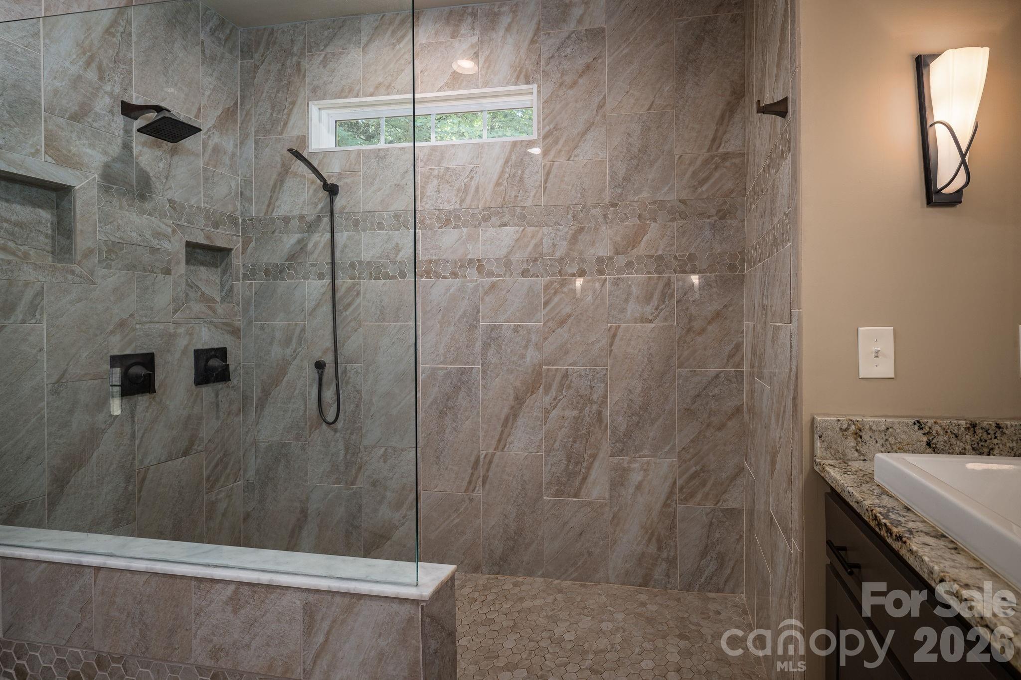 489 Evergreen Road Property Photo 21