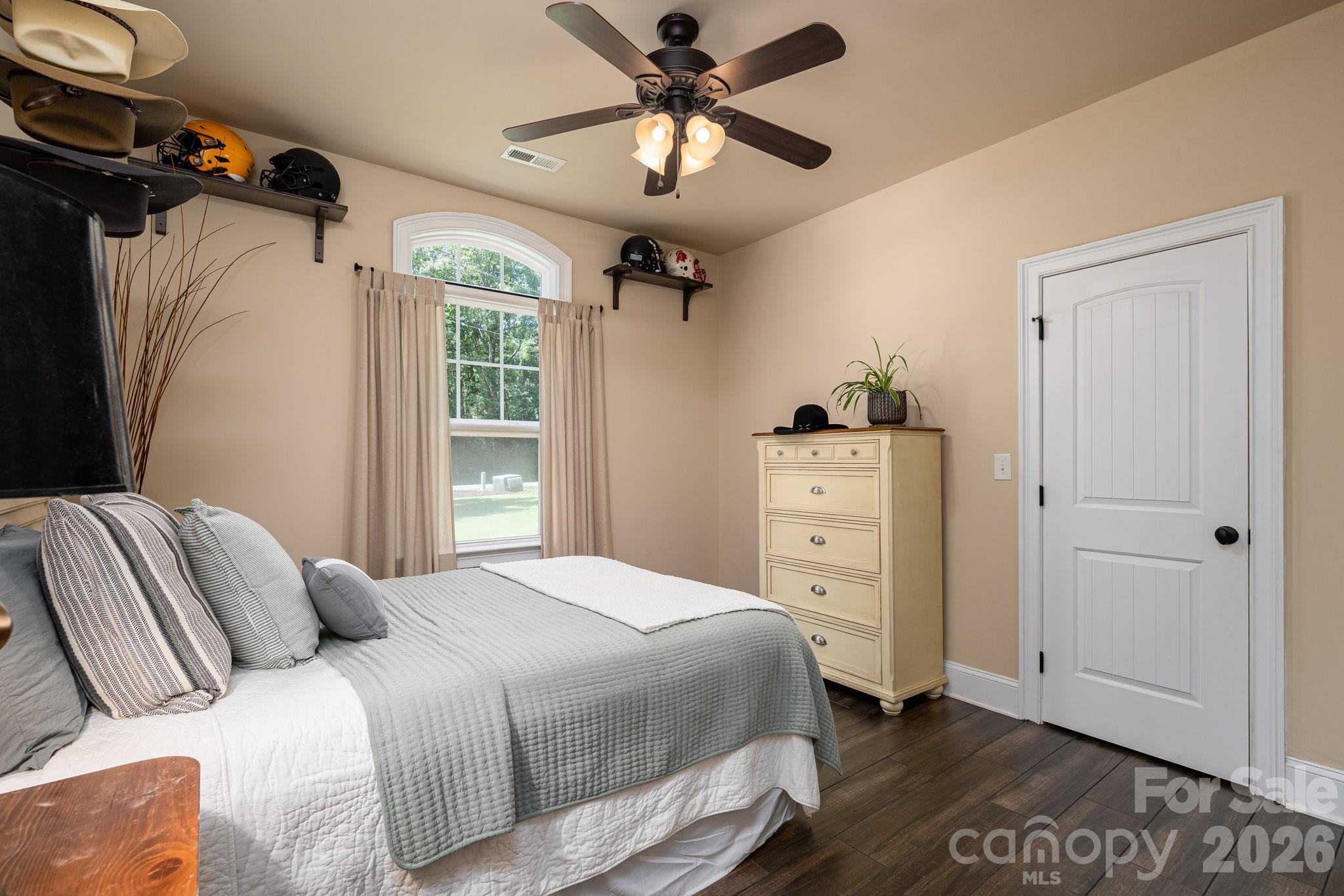 489 Evergreen Road Property Photo 27