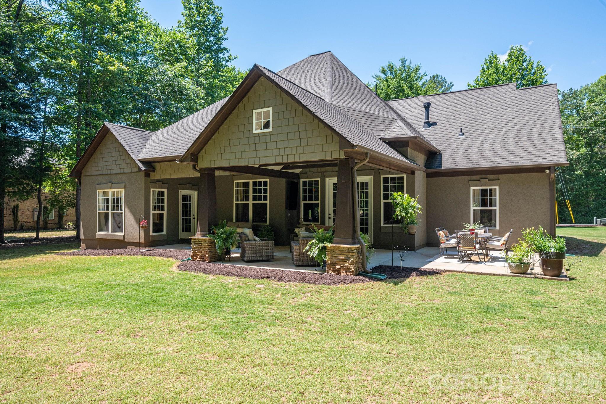 489 Evergreen Road Property Photo 36