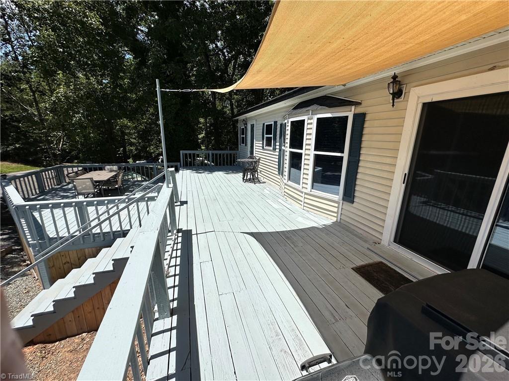112 N Cardinal Drive Property Photo 23