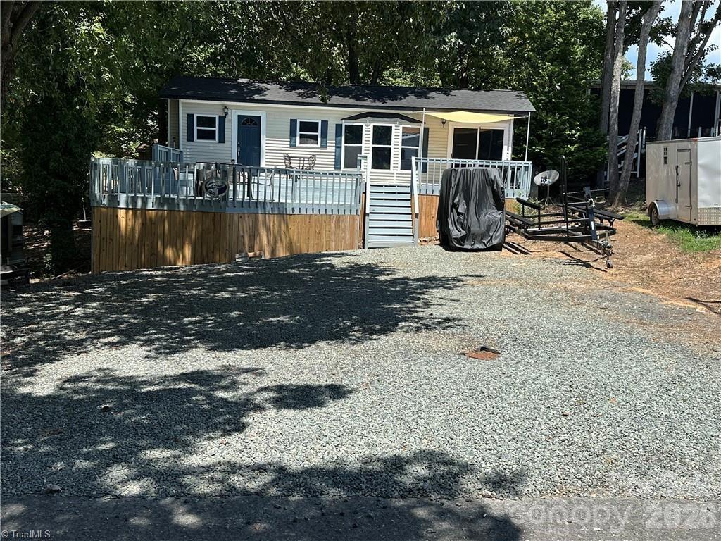 112 N Cardinal Drive Property Photo 29