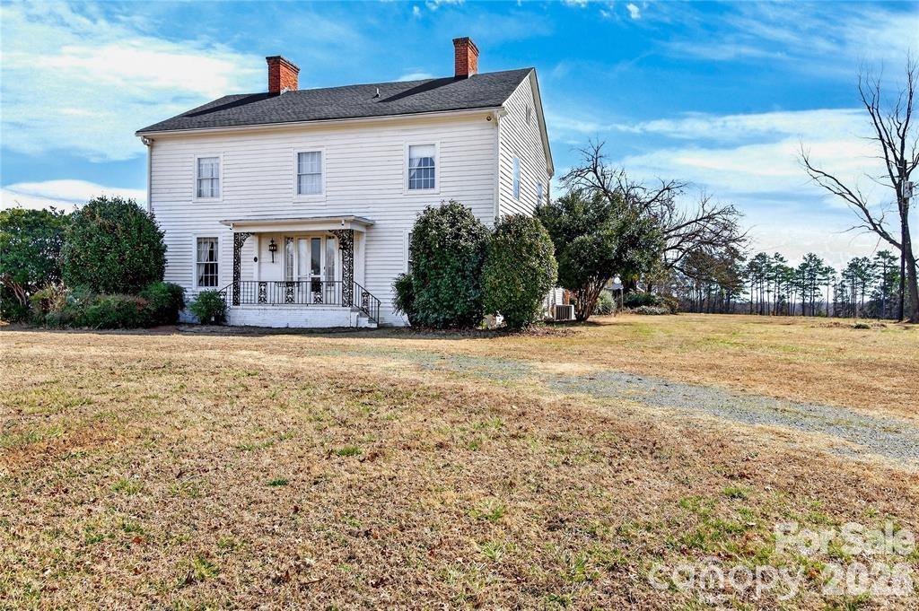 11124 Eastfield Road Property Photo 6